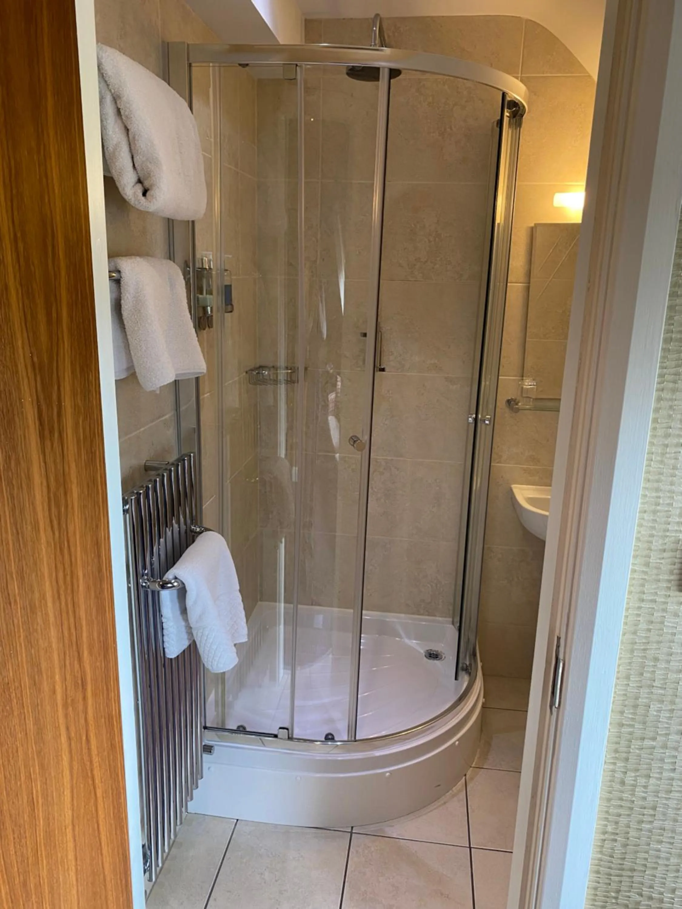 315 Bar & Restaurant