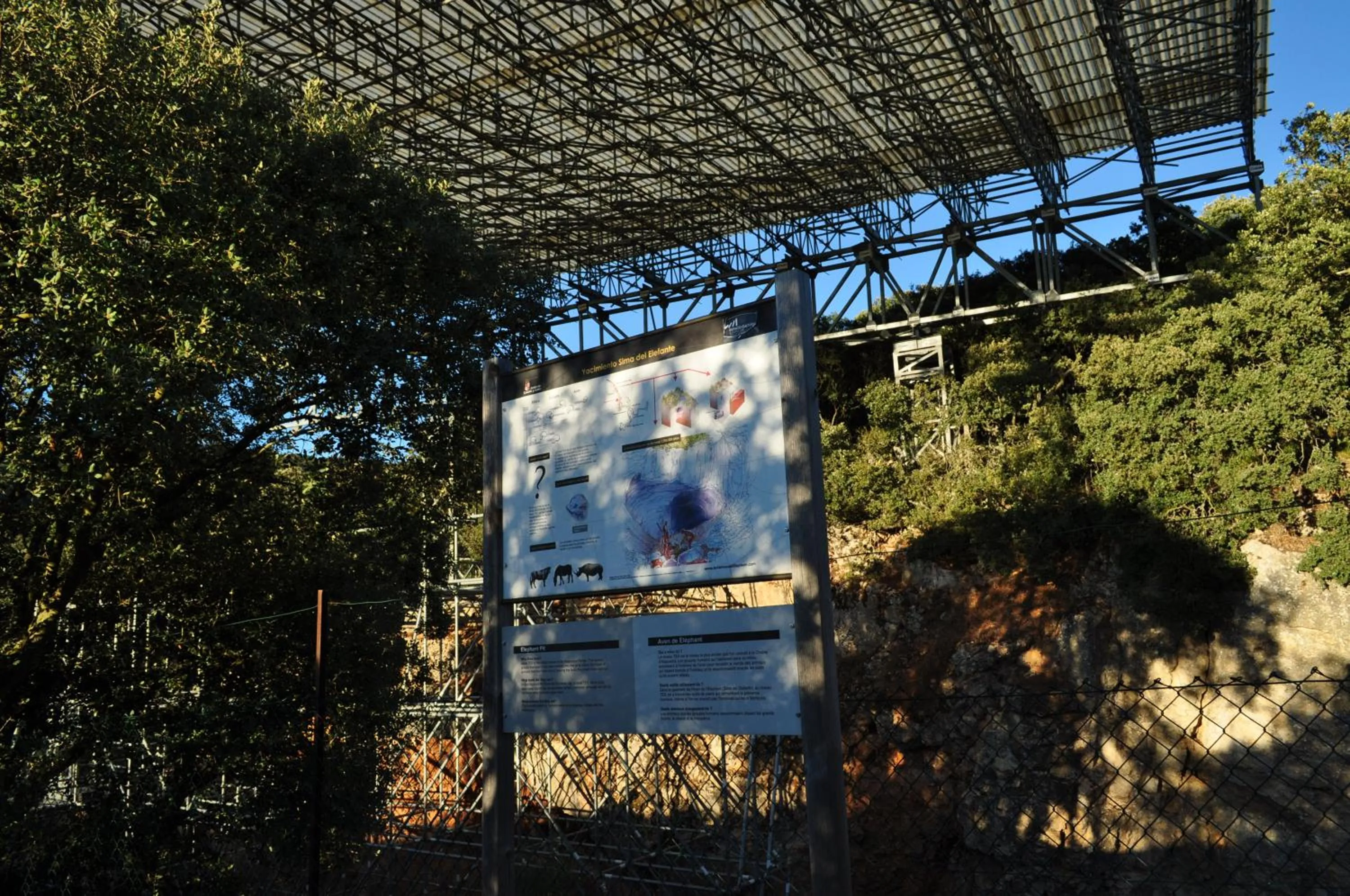 Nearby landmark in La Cabala de Ibeas