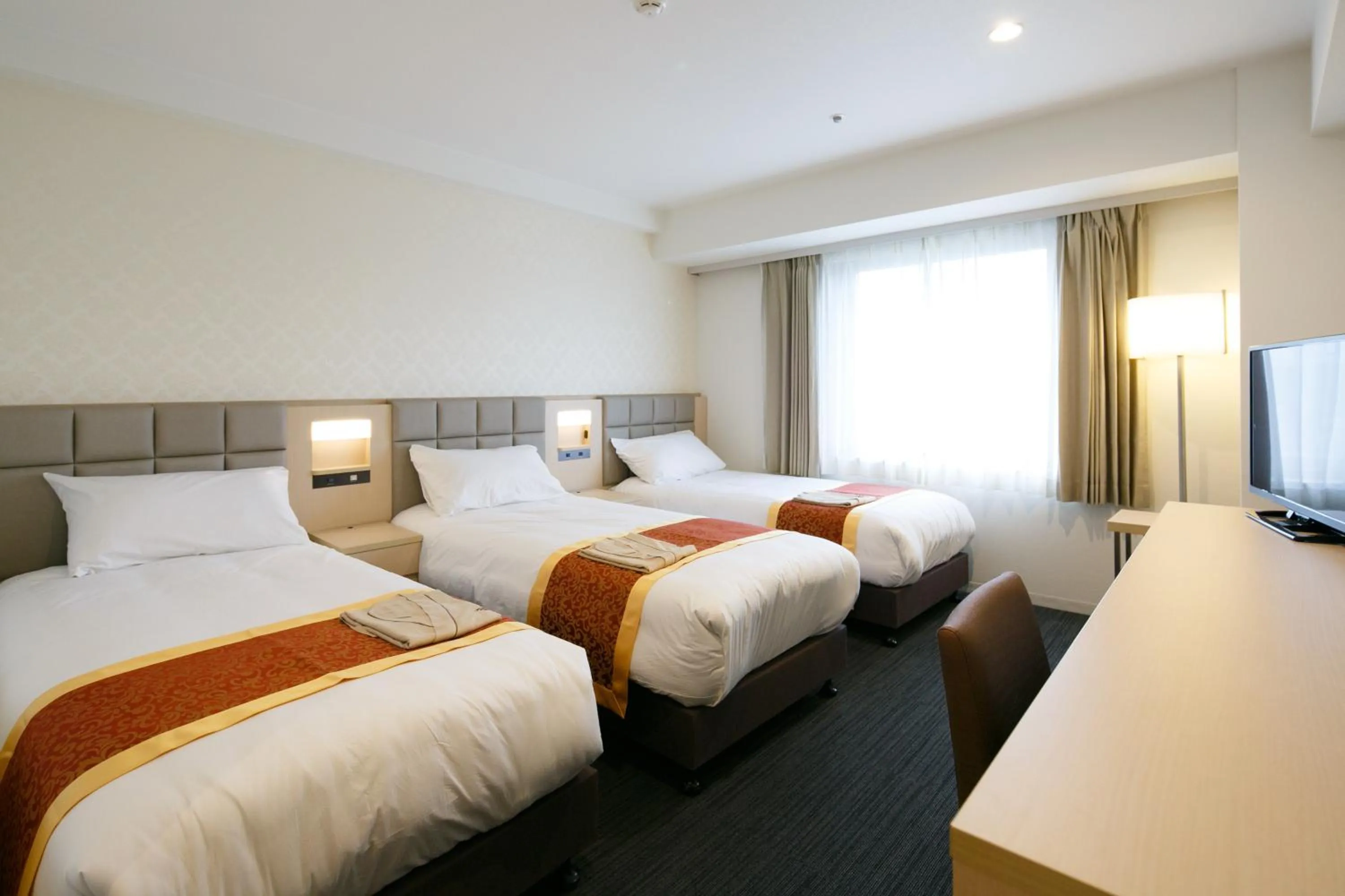 Photo of the whole room, Bed in Day Nice Hotel Tokyo