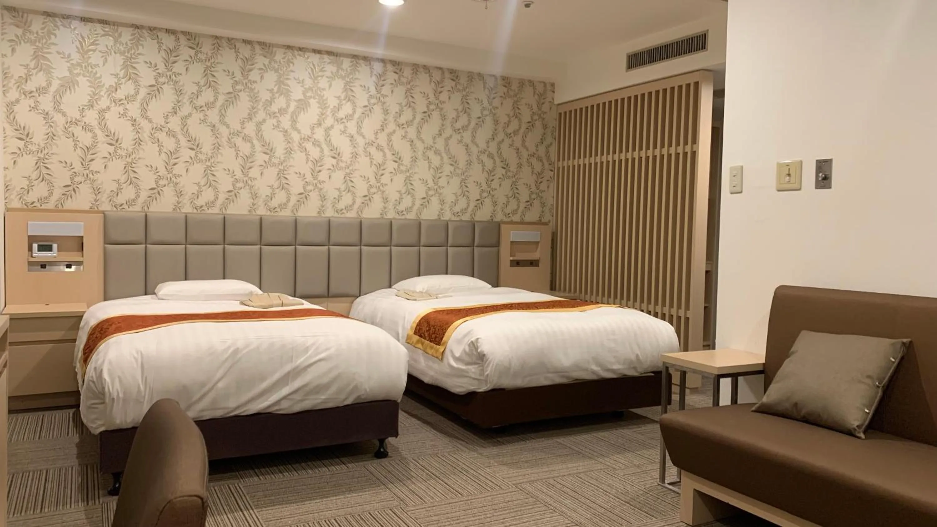 Photo of the whole room, Bed in Day Nice Hotel Tokyo