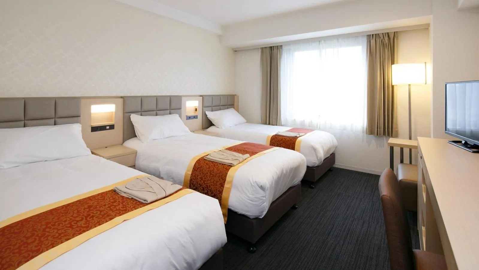 Photo of the whole room, Bed in Day Nice Hotel Tokyo