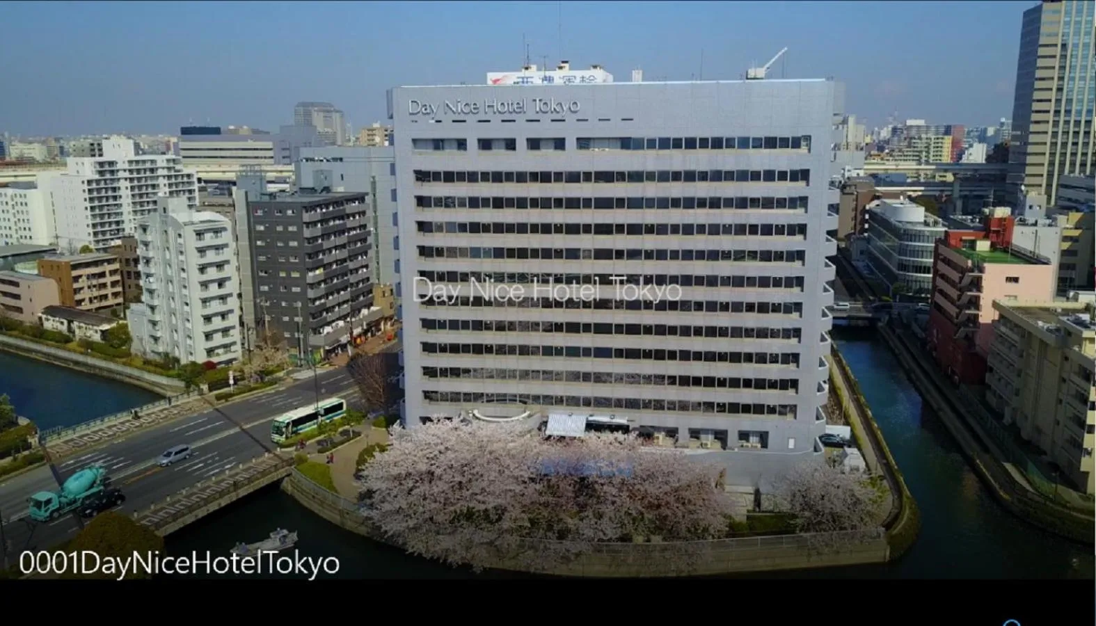 Property building in Day Nice Hotel Tokyo