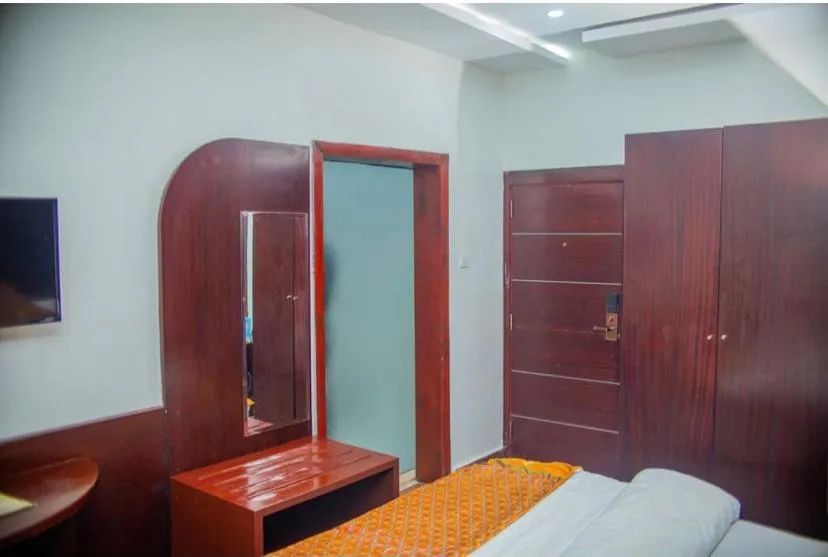 Bed in Galpin Suites