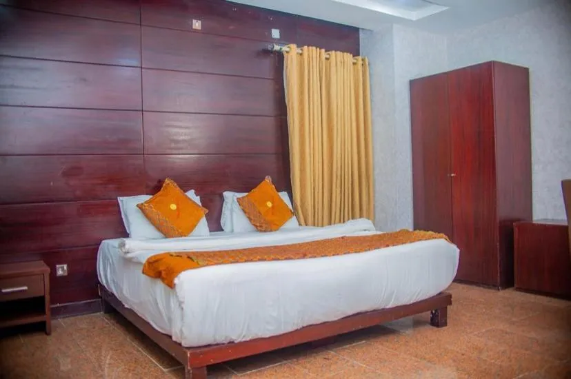 Bed in Galpin Suites