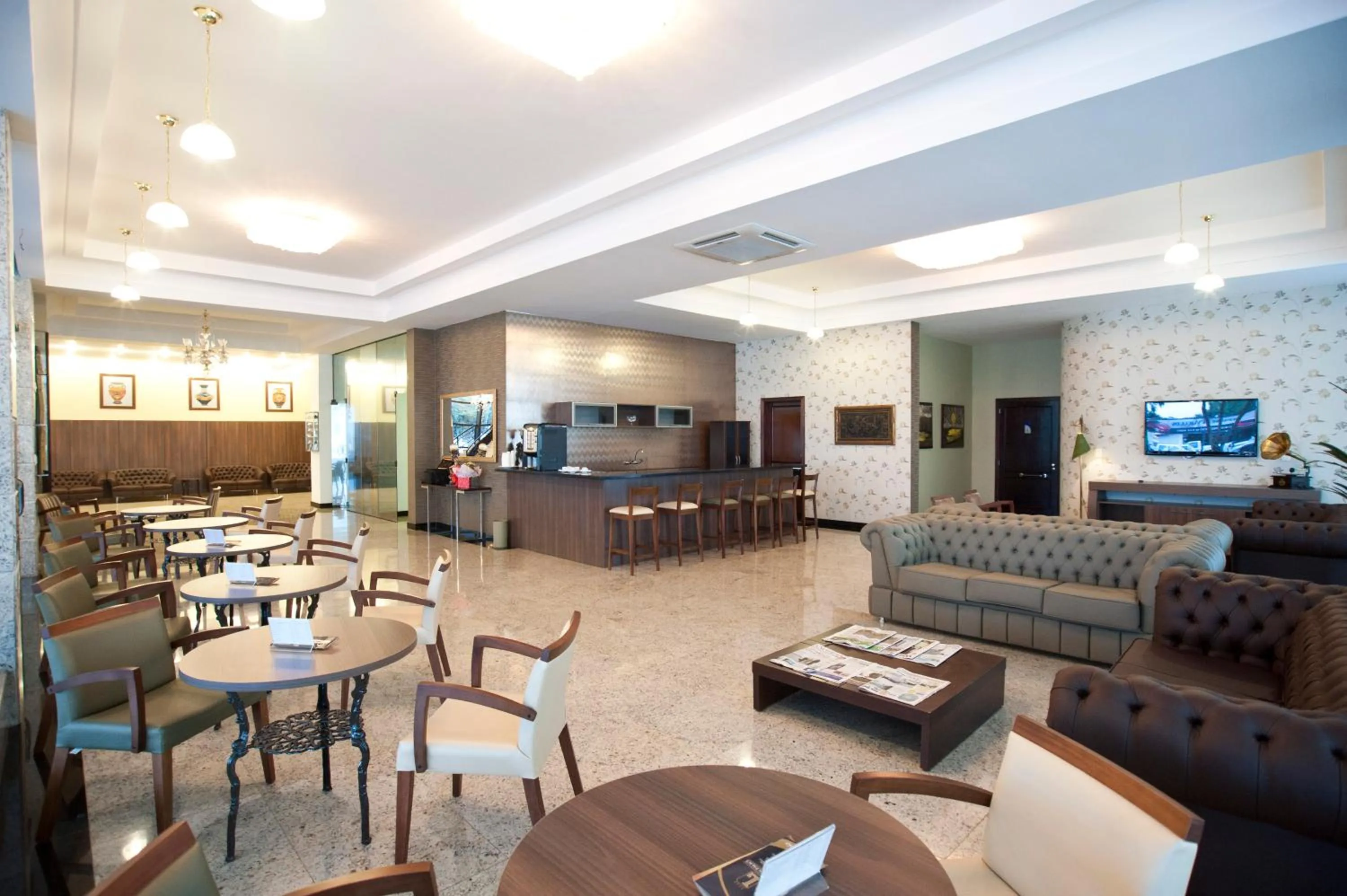 Restaurant/places to eat in Hotel Lang Palace - Fica no Centro da Cidade