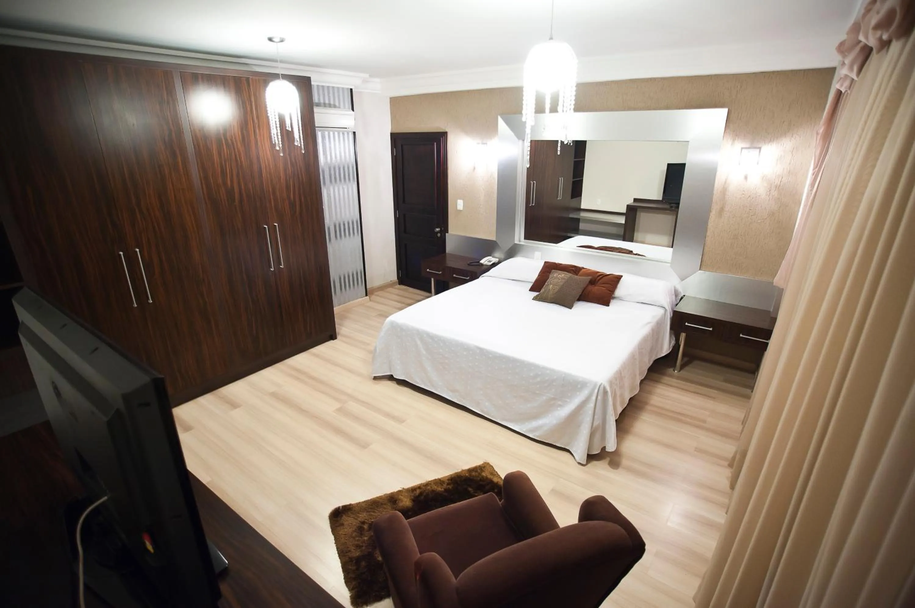 Photo of the whole room, Bed in Hotel Lang Palace - Fica no Centro da Cidade