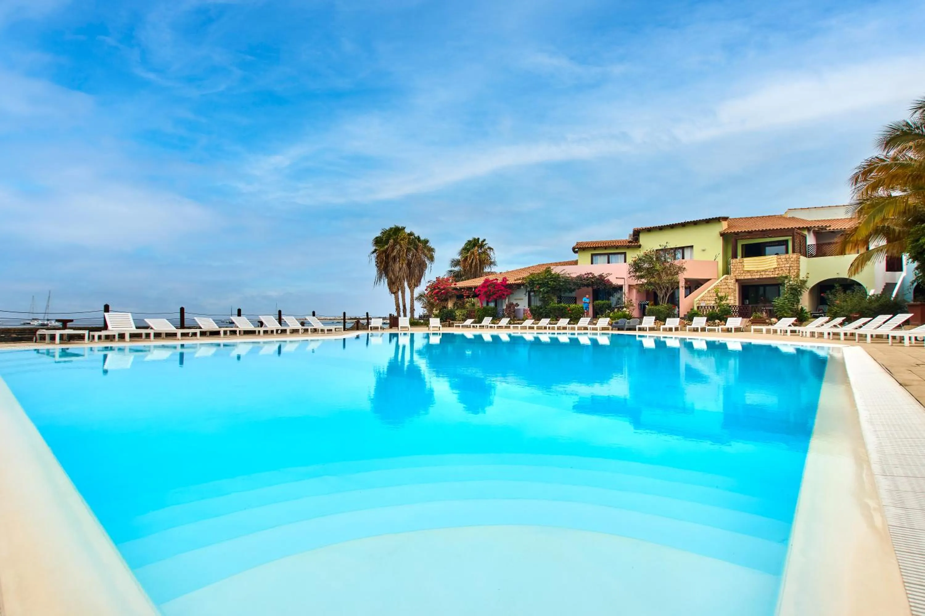 Swimming pool in Porto Antigo Hotel BB