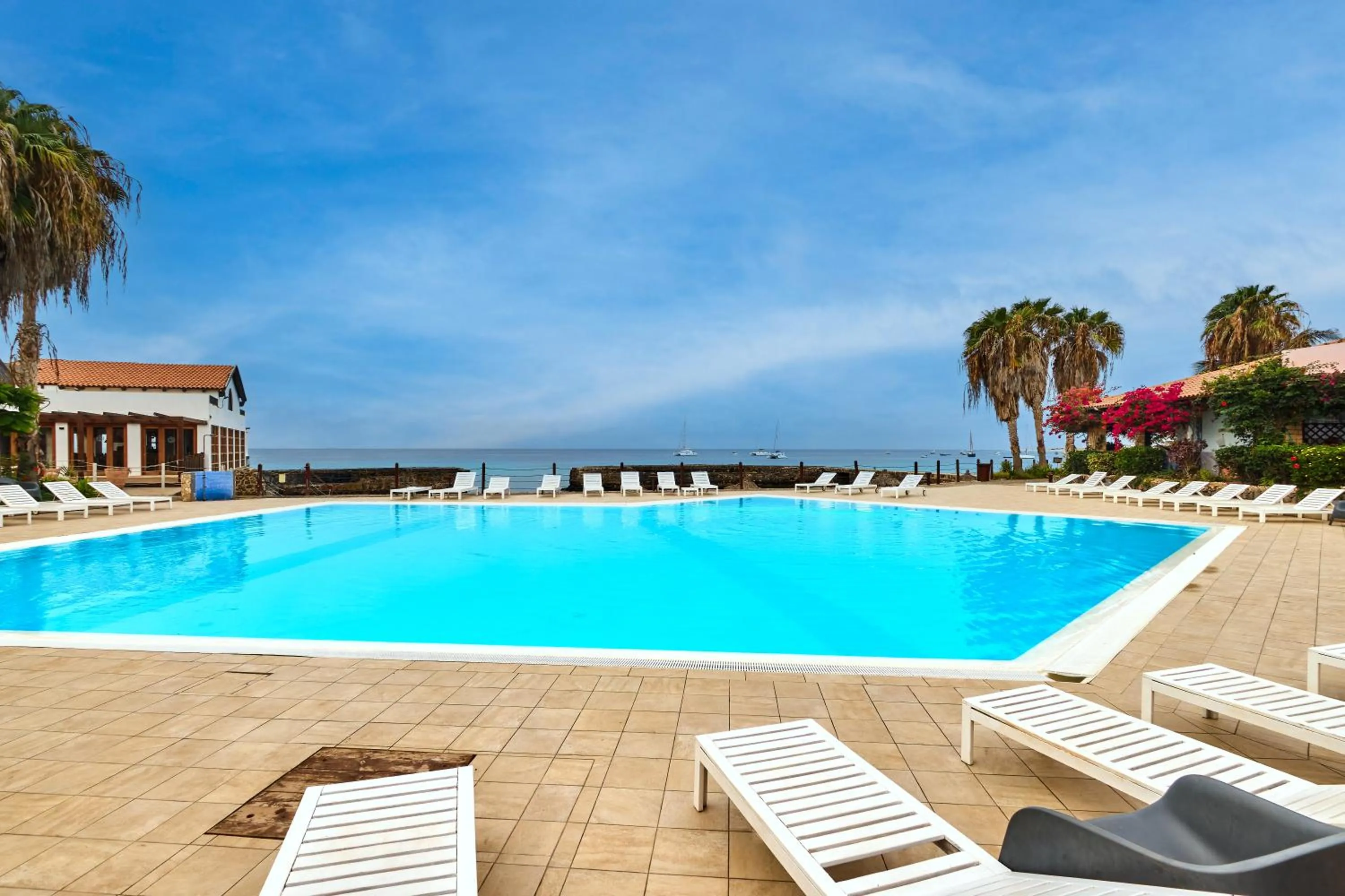 Swimming pool in Porto Antigo Hotel BB