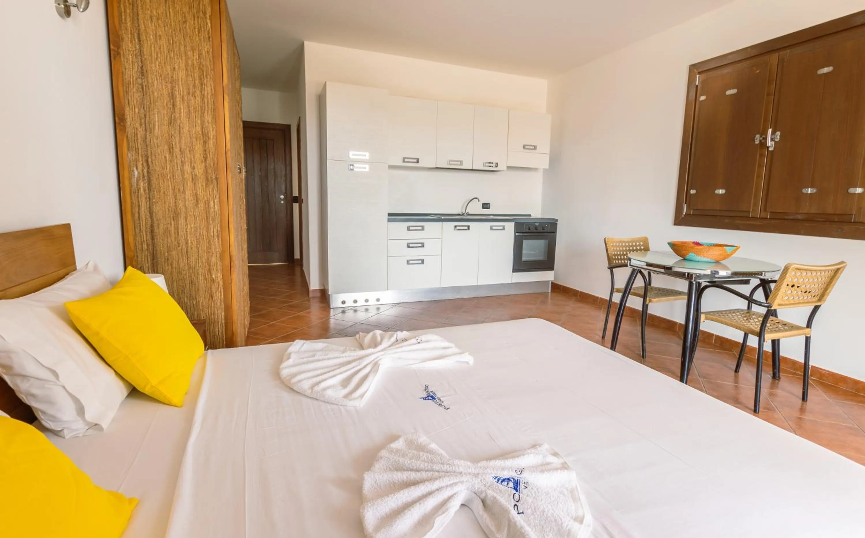 Photo of the whole room, Bed in Porto Antigo Hotel BB