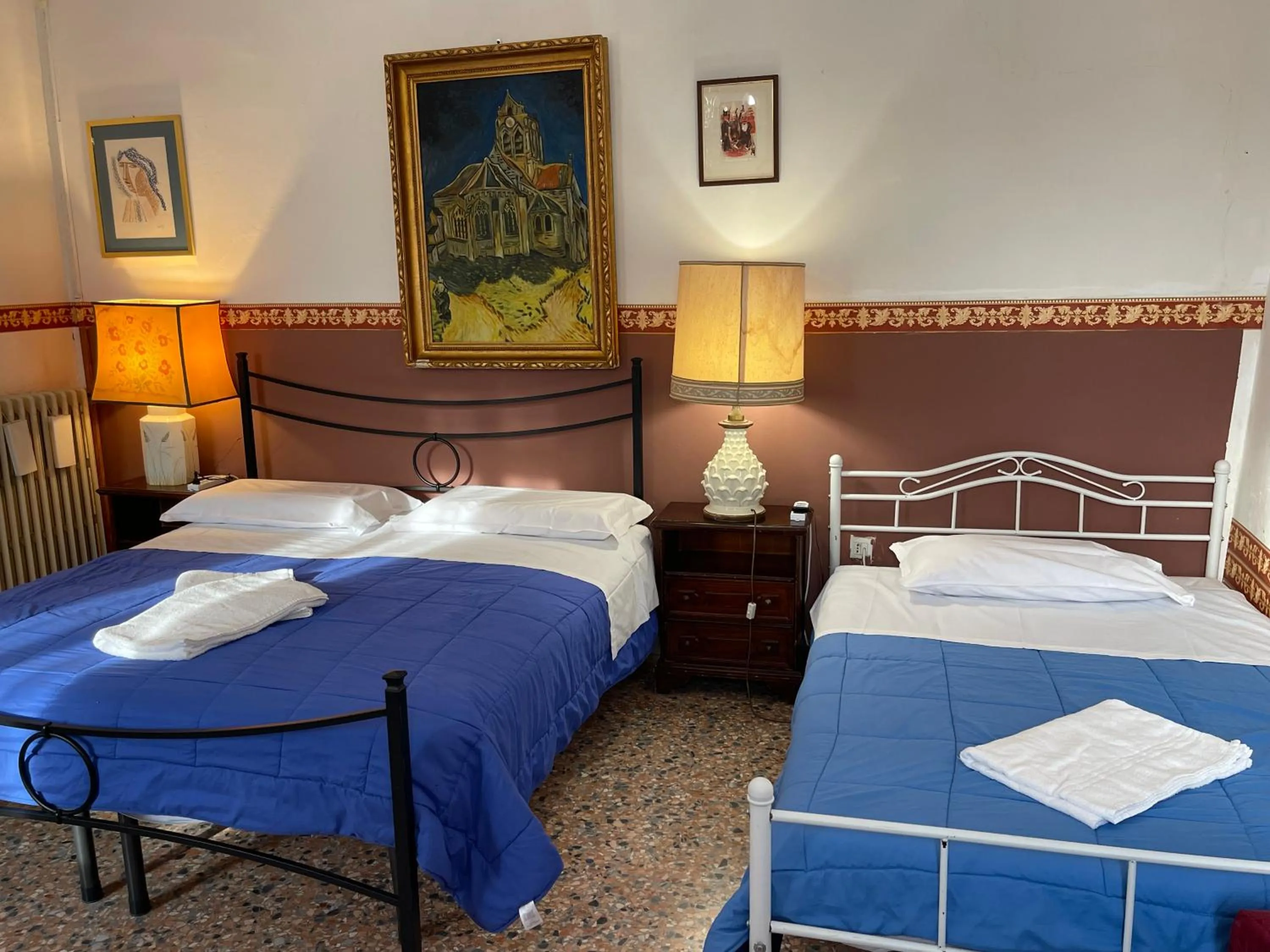 Photo of the whole room, Bed in Princess Guest House Canal View