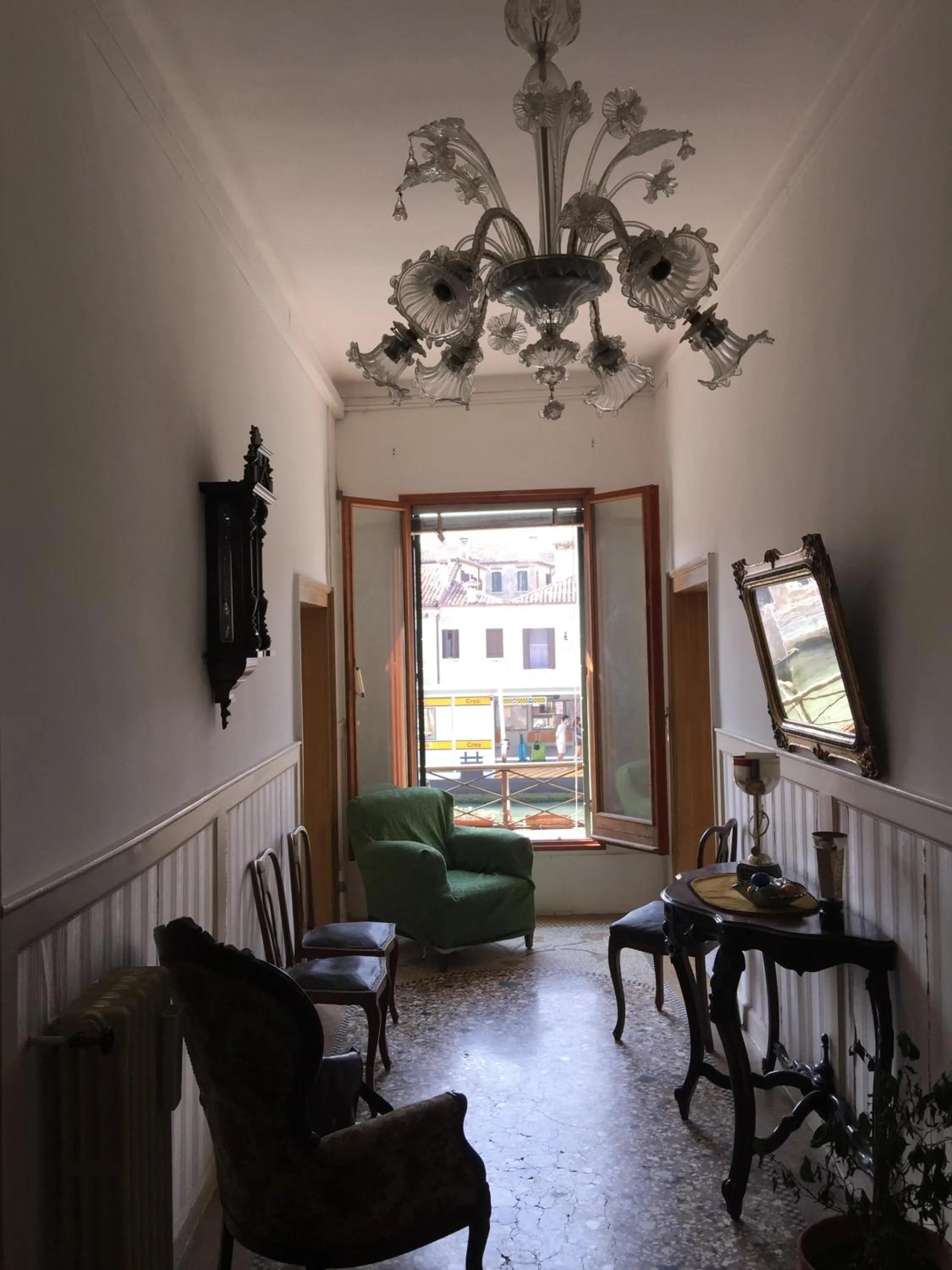 Living room in Princess Guest House Canal View