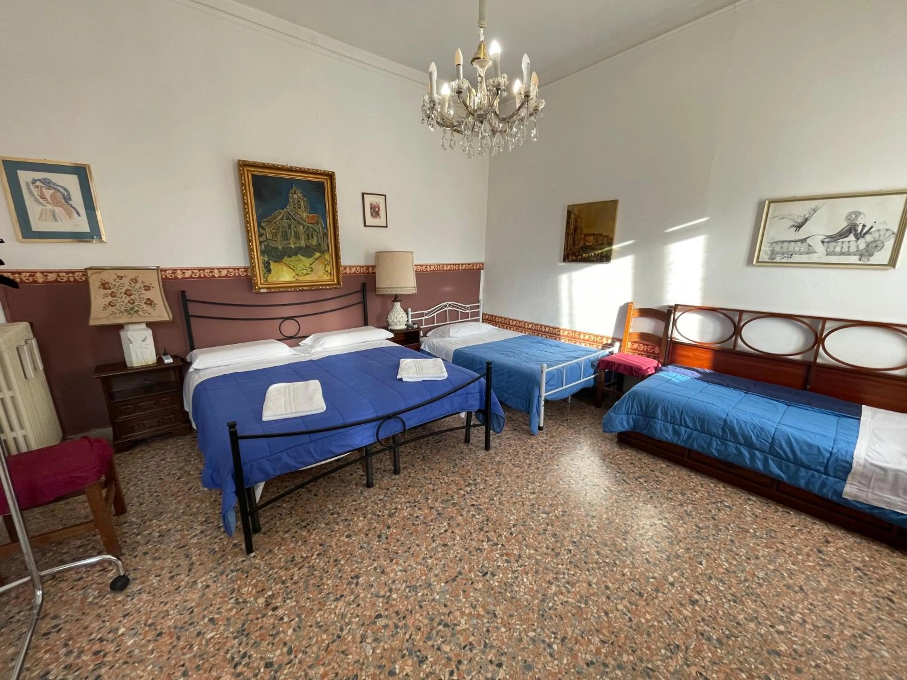 Photo of the whole room, Bed in Princess Guest House Canal View