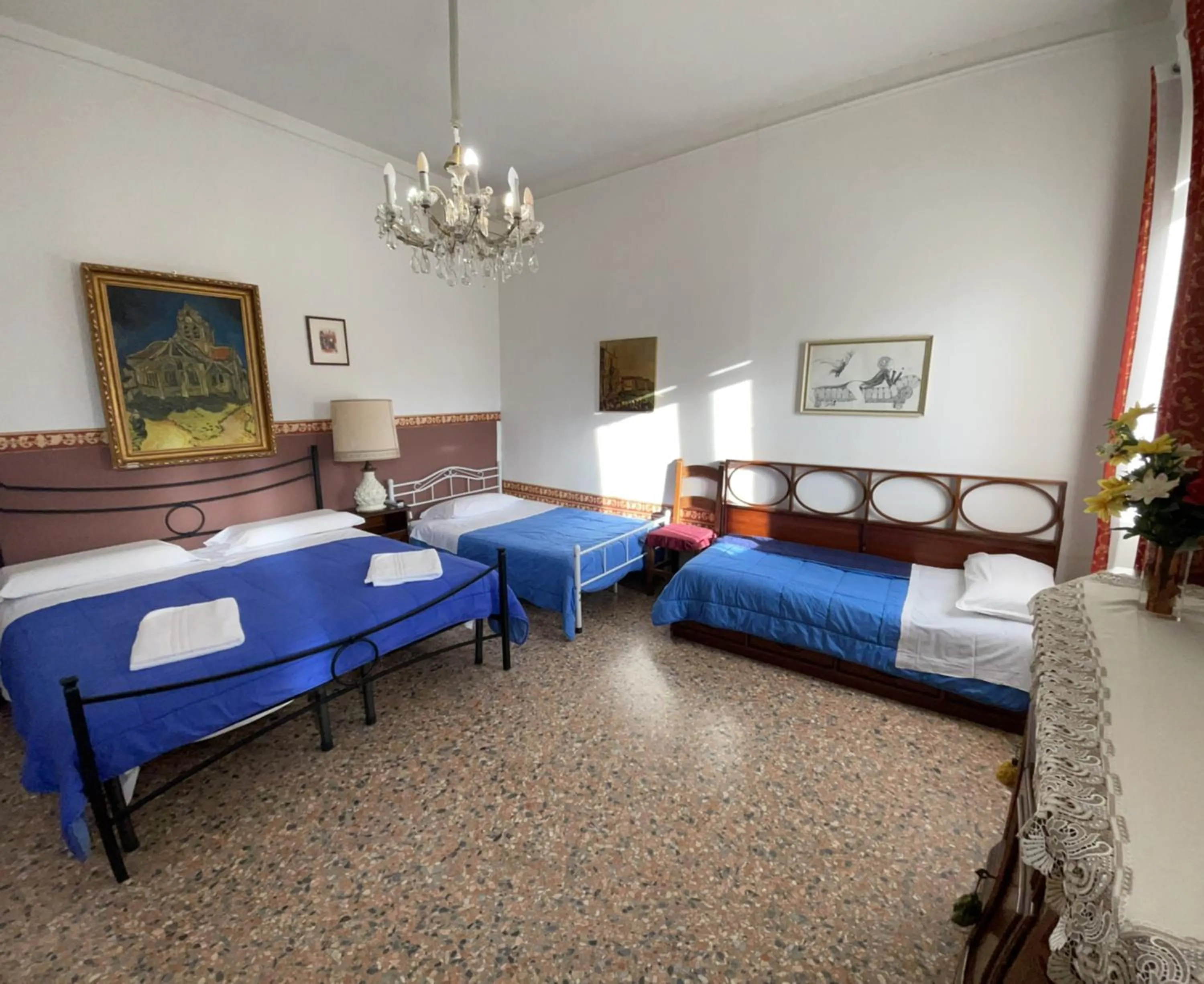 Photo of the whole room, Bed in Princess Guest House Canal View