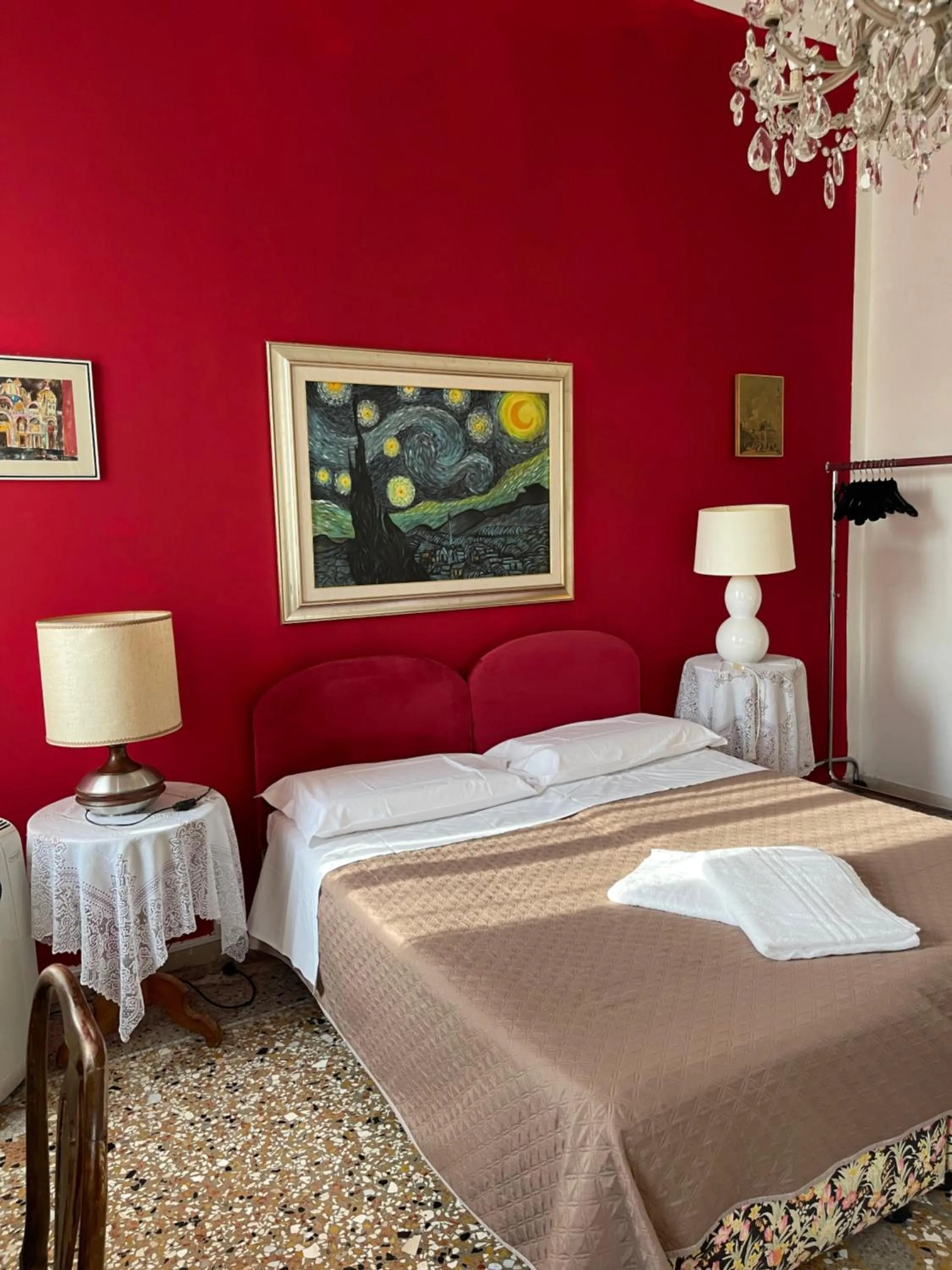 Photo of the whole room, Bed in Princess Guest House Canal View