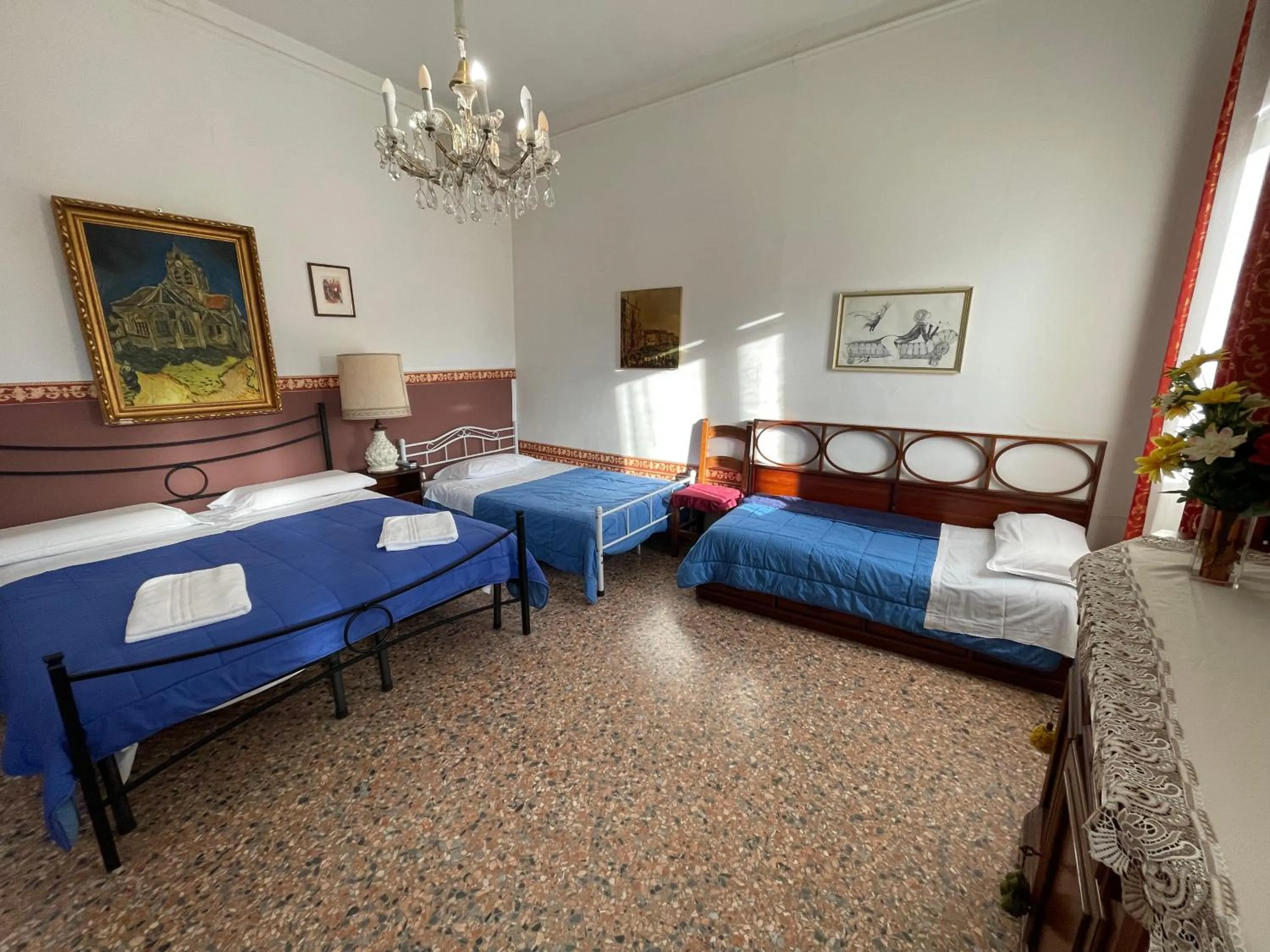 Photo of the whole room, Bed in Princess Guest House Canal View