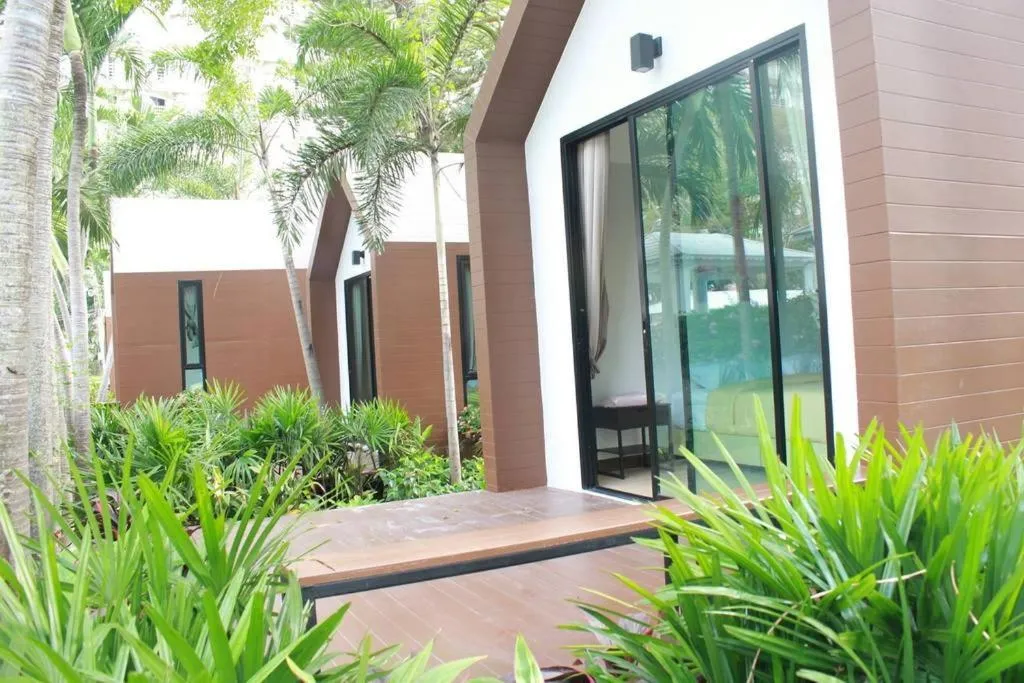 Property building in Villa Navin