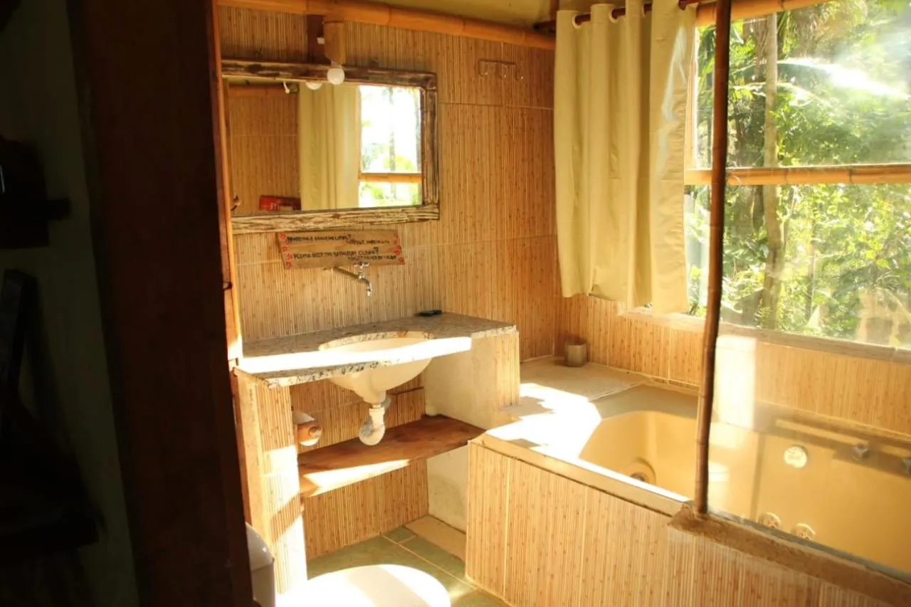 Public Bath in Eco Hostel Organic Life
