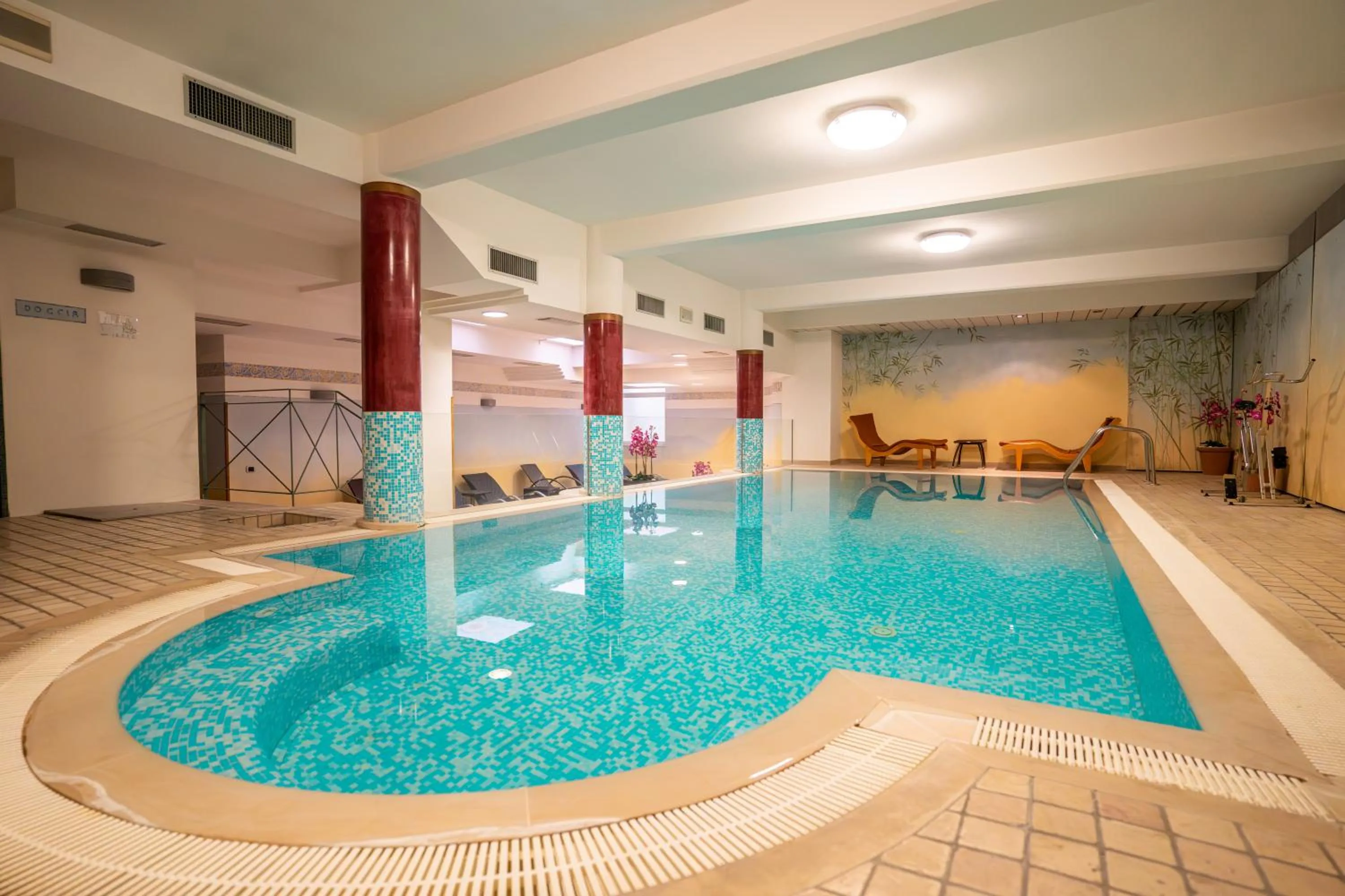 Swimming pool in Hotel Galvani