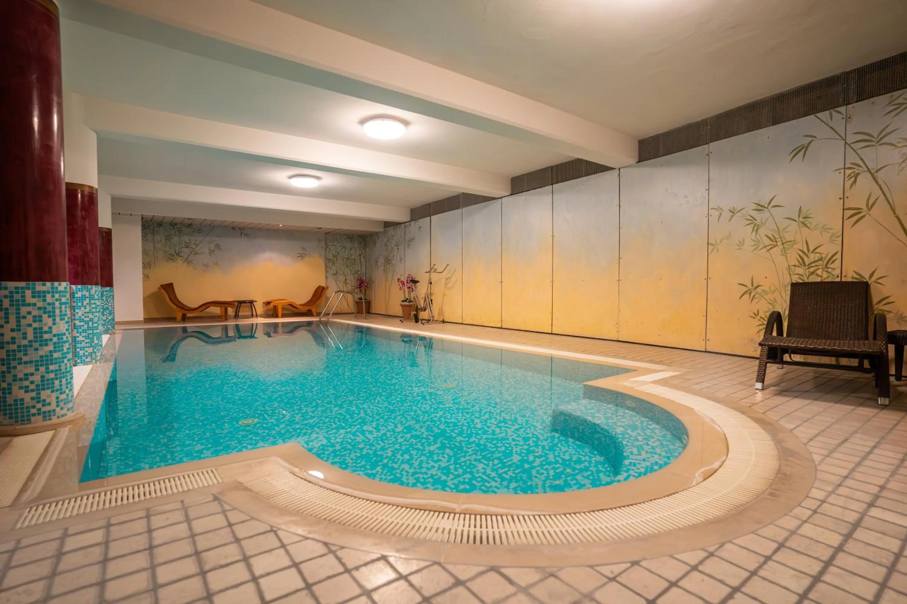 Swimming pool in Hotel Galvani