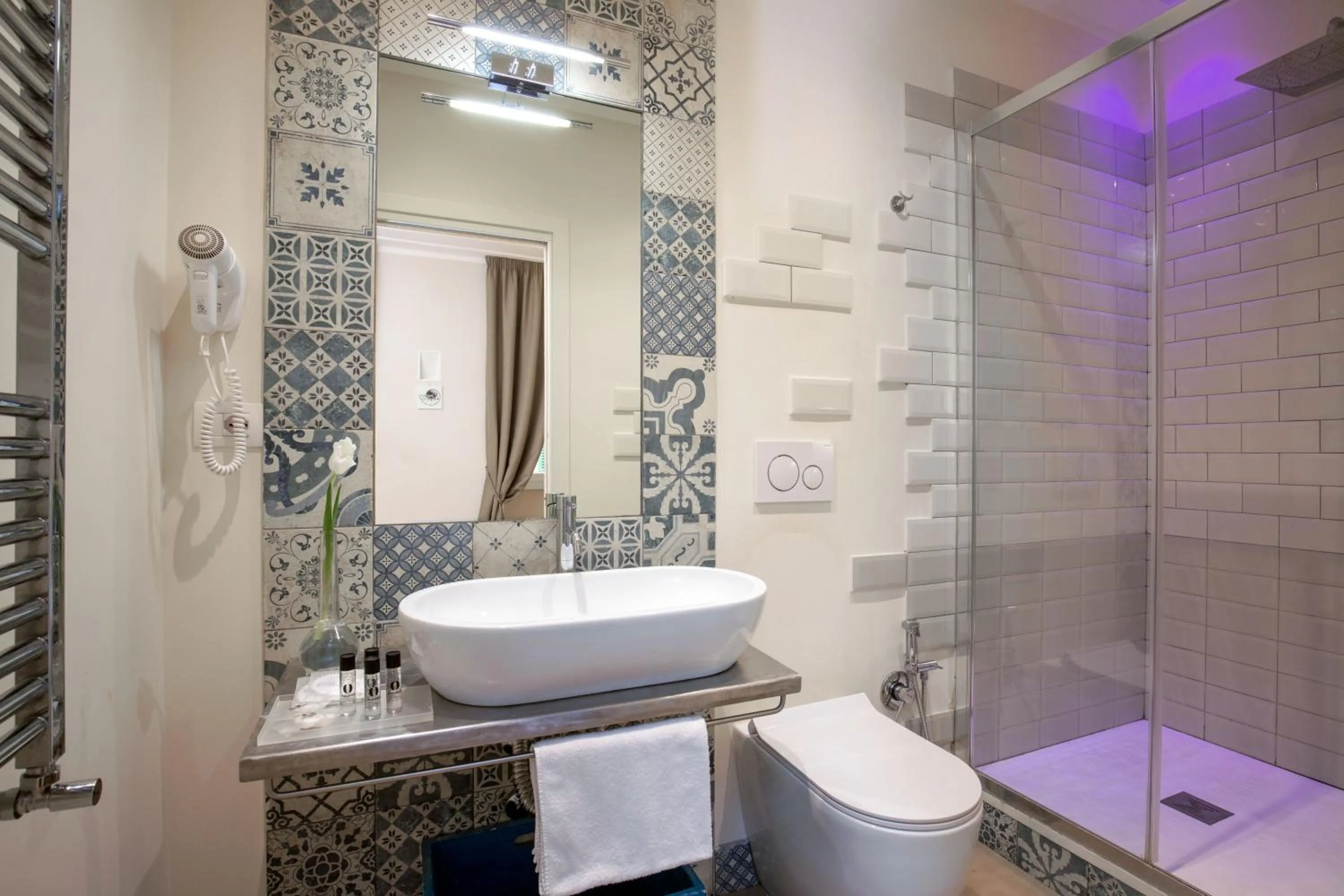 Bathroom in Spagna Secret Rooms