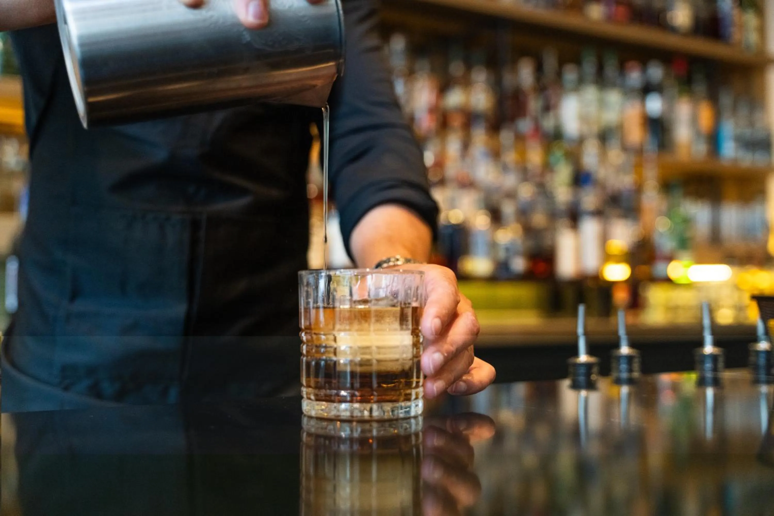 Lounge or bar in Motto by Hilton Washington DC City Center