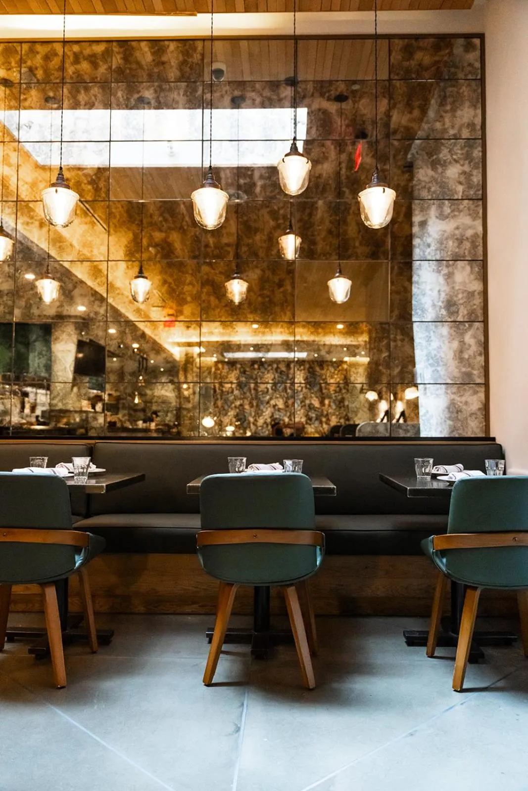 Restaurant/places to eat in Motto by Hilton Washington DC City Center