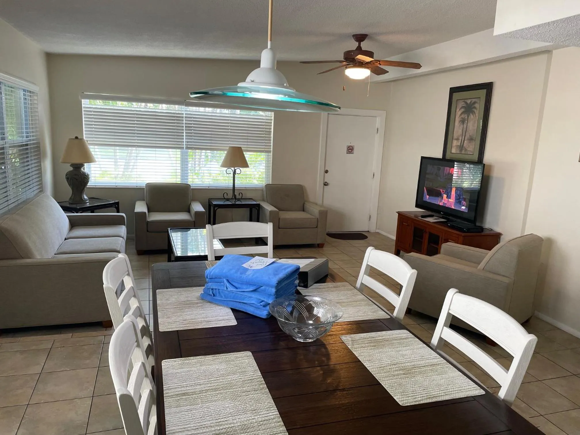 Living room in Venice Beach Villas