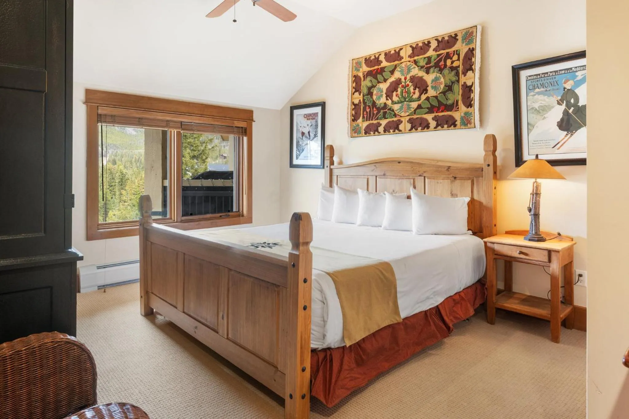 Bedroom, Bed in Timbers & Lone Eagle by Keystone Resort