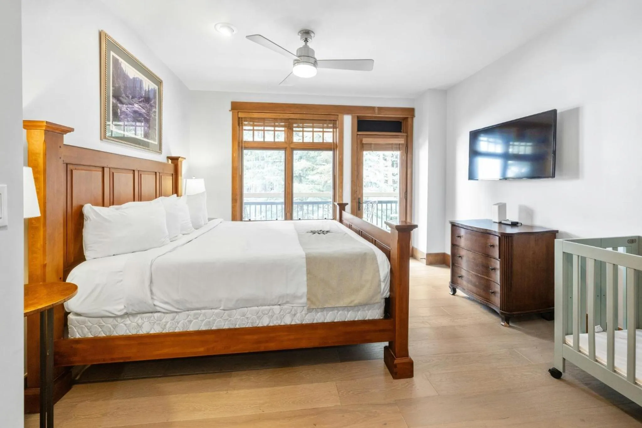 Bedroom, Bed in Timbers & Lone Eagle by Vail Resorts