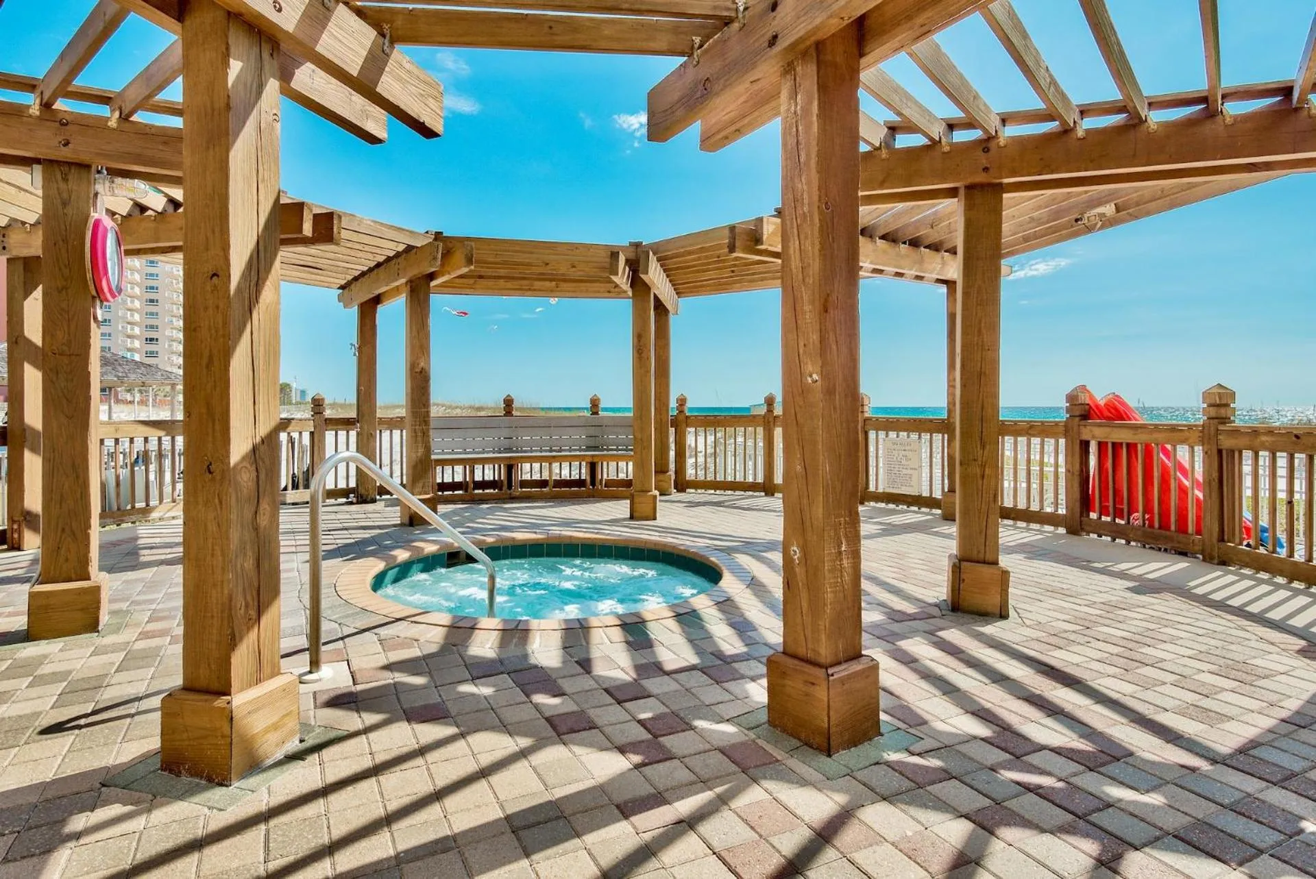 Hot Tub in Pelican Beach Resort Condos