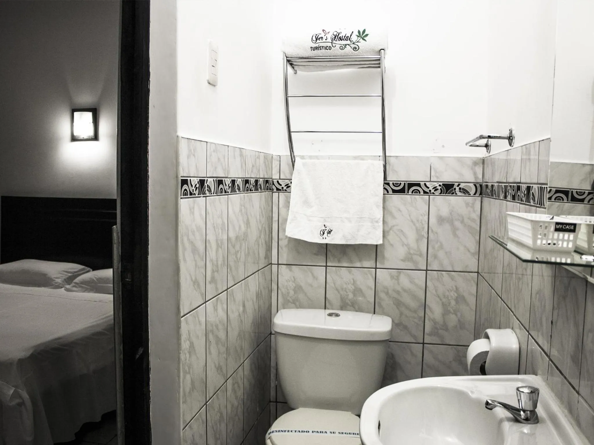 Photo of the whole room in Jer`s Hostal