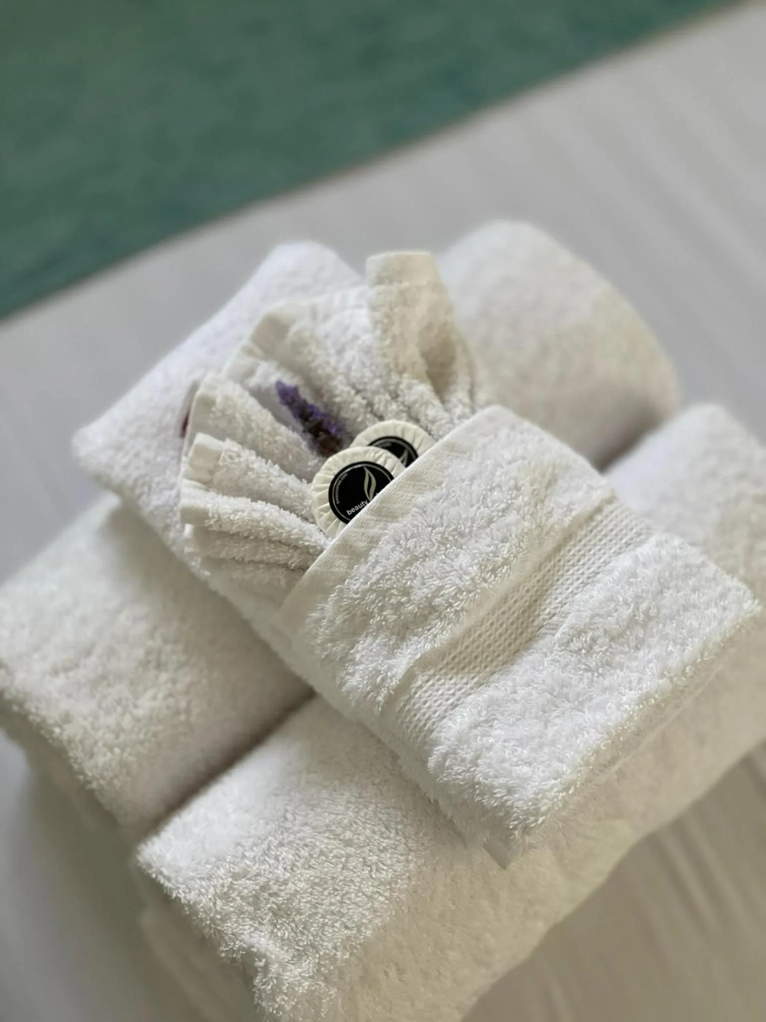 The Highlander Motel - 24HR Check In