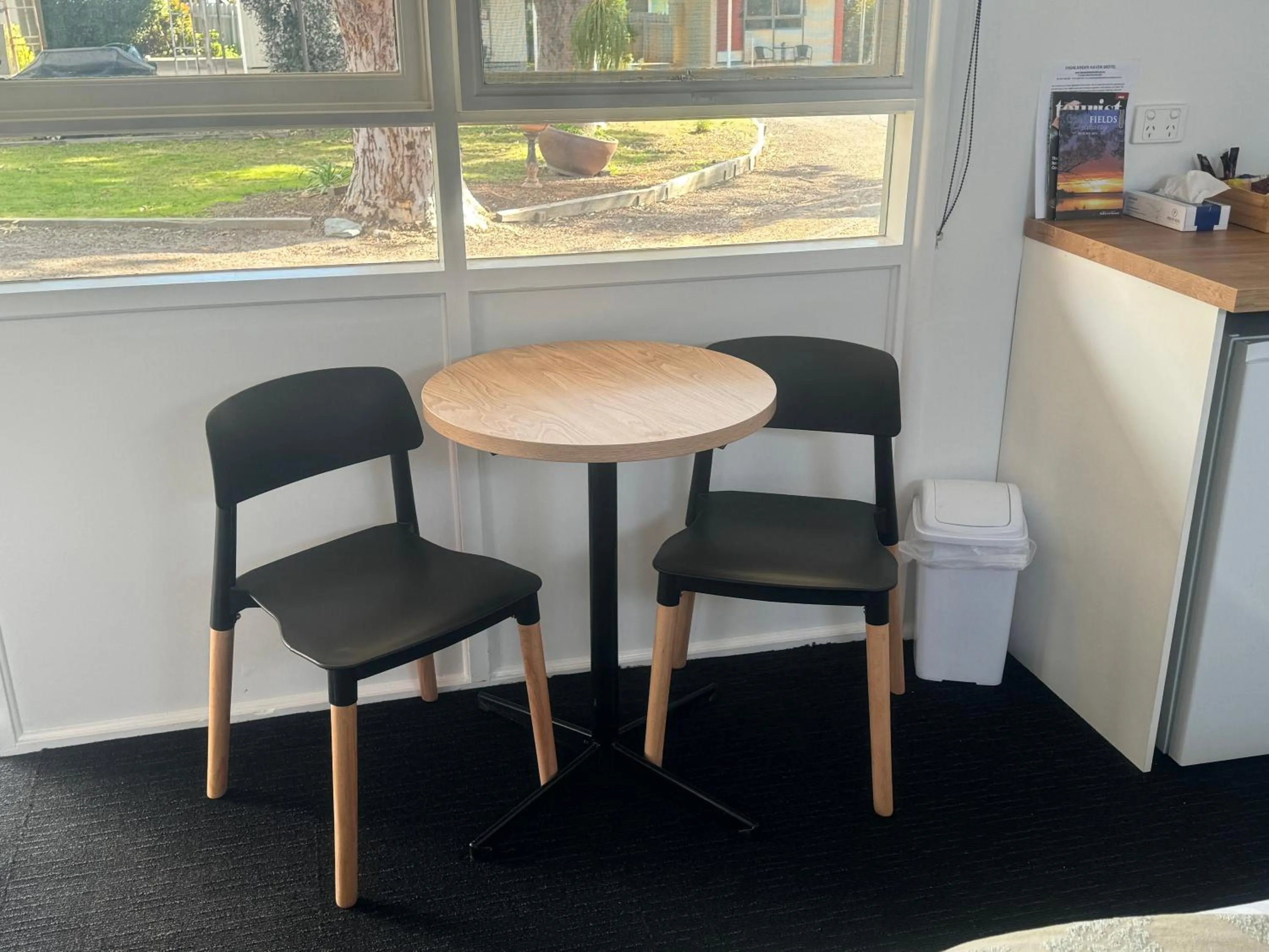 The Highlander Motel - 24HR Check In