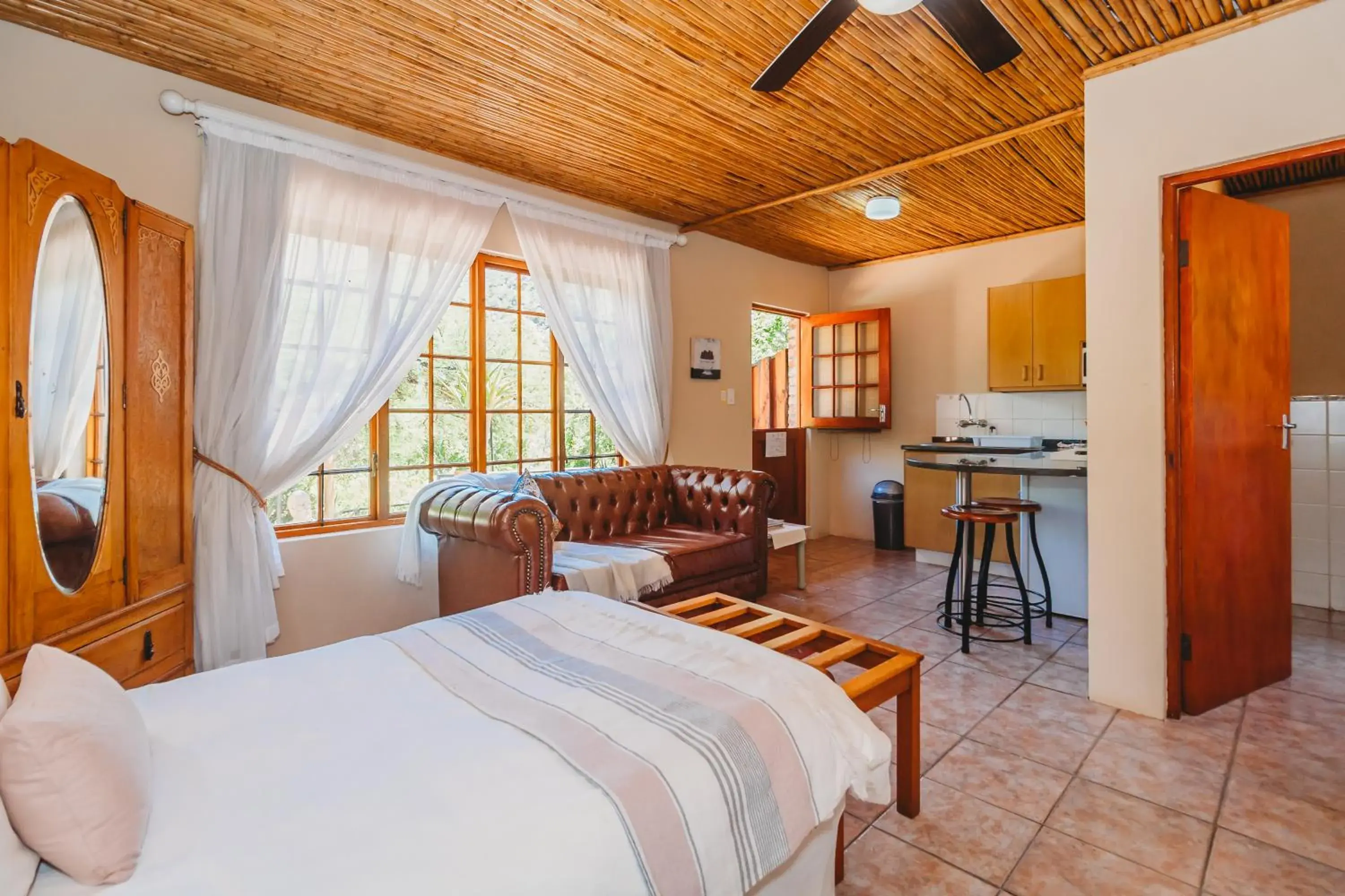 Twin Room in De Poort Country Lodge Twin Room in De Poort Country Lodge