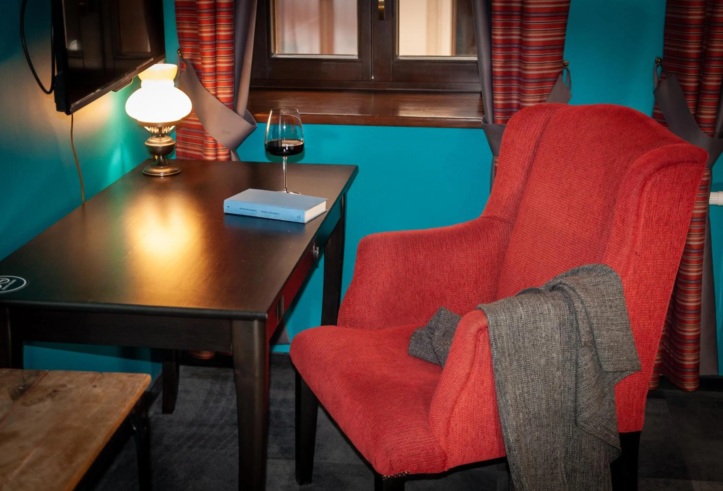 TV and multimedia in Apartamenty Siedem Komnat Siedmiu Mistrzów