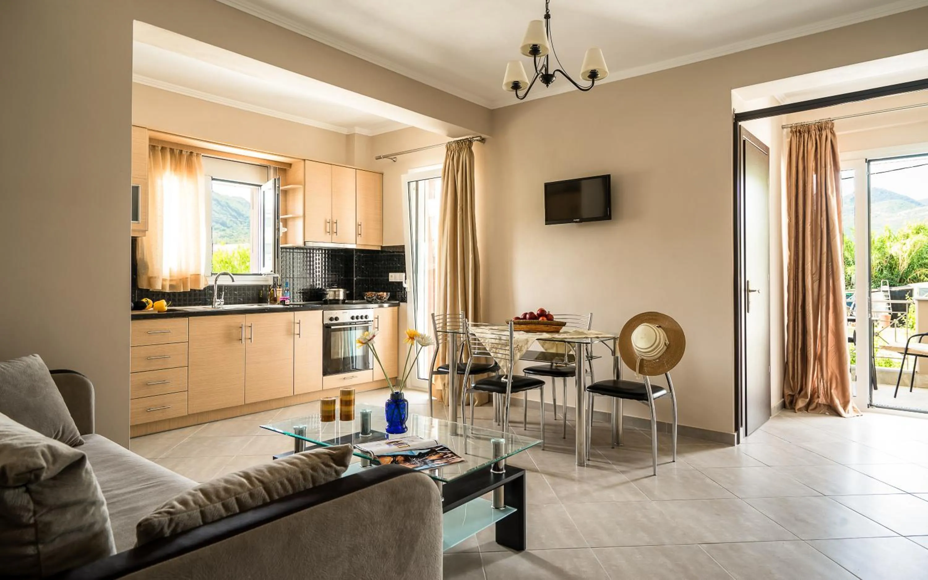 TV and multimedia in Emily Apartments