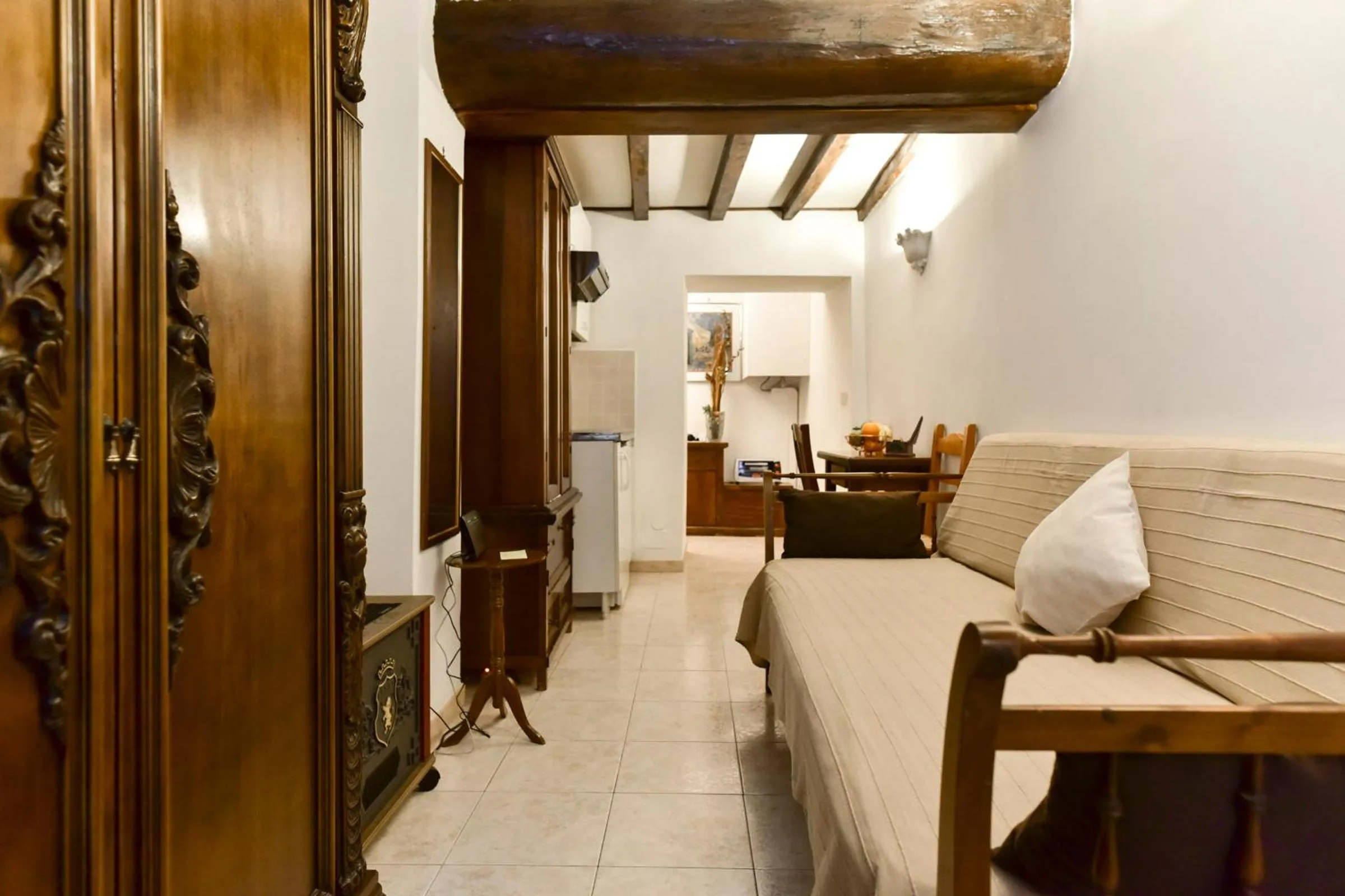 Photo of the whole room in Loft Pantheon