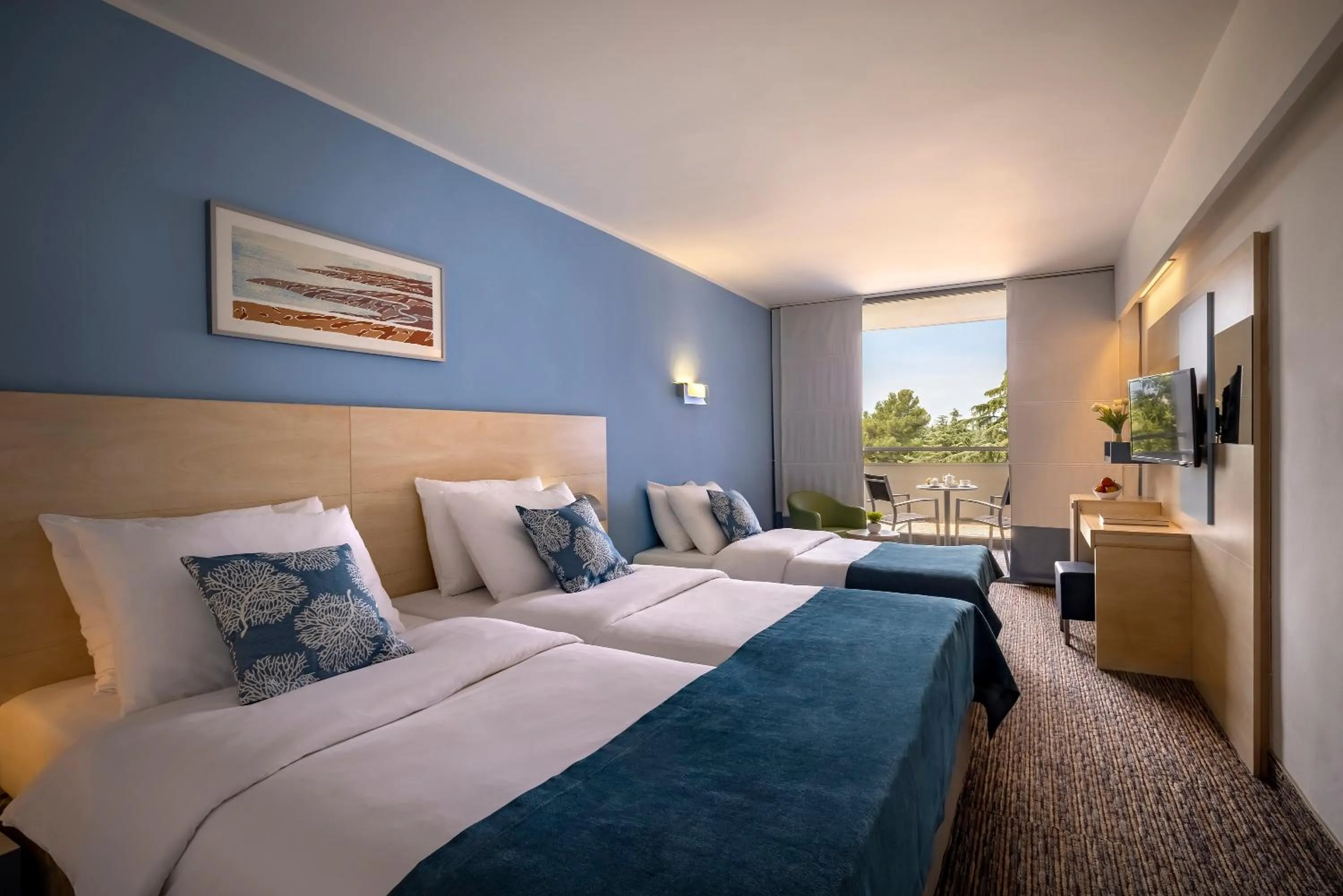 Balcony/Terrace, Bed in Valamar Diamant Hotel