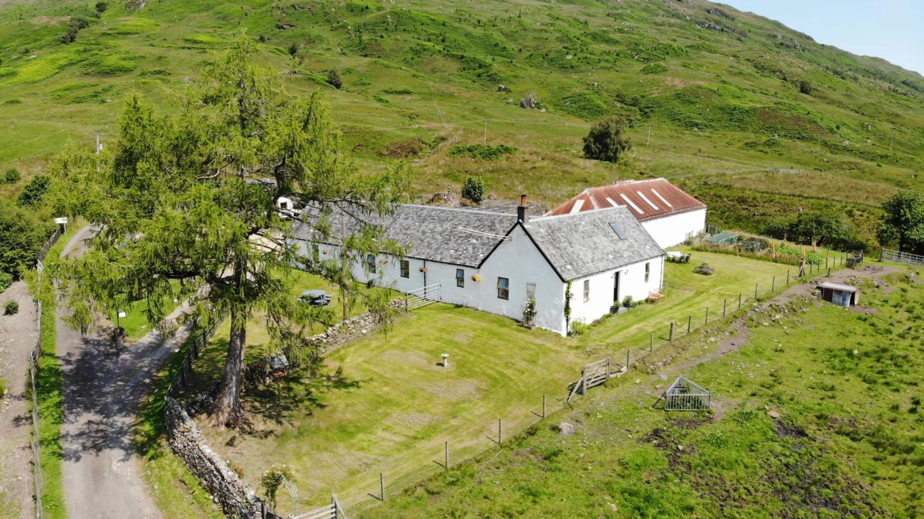 Garrison Farm with Hot Tub