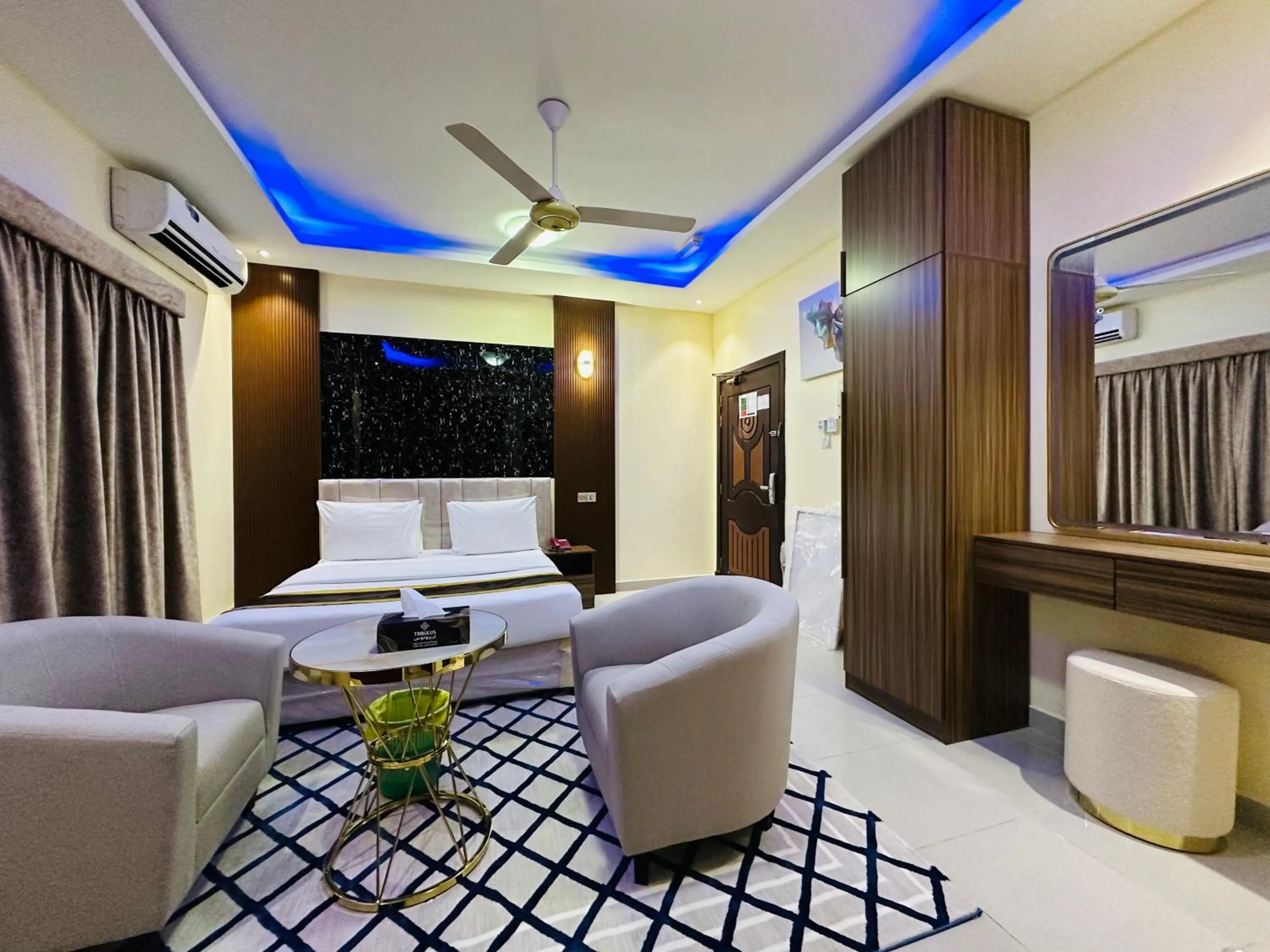 Property building in Al Nakheel Hotel Apartments