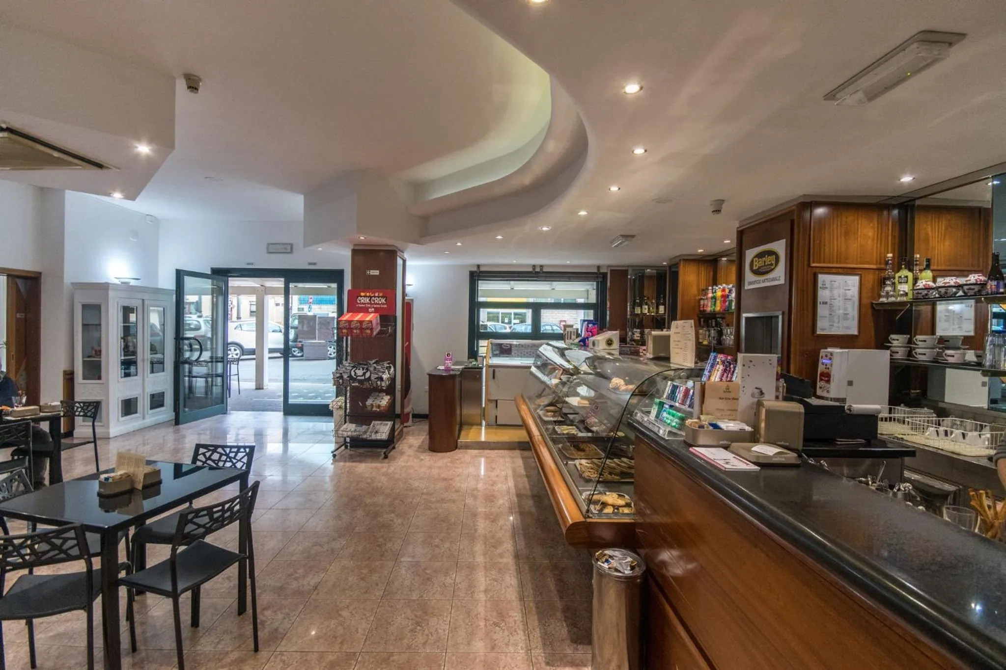 Lounge or bar in New Petit Hotel