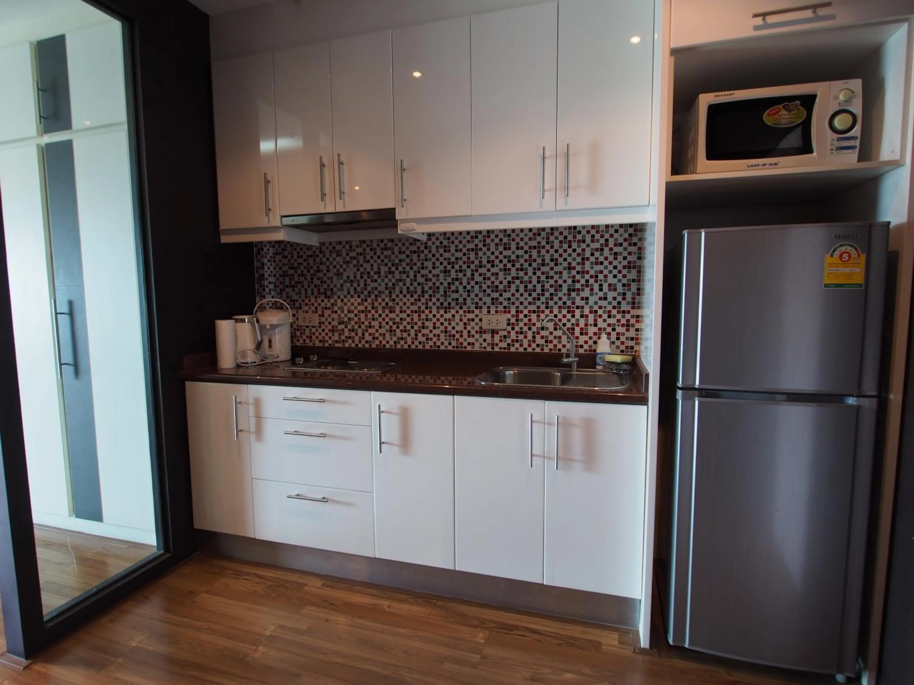 Kitchen or kitchenette in View Talay 6 by Pat 42