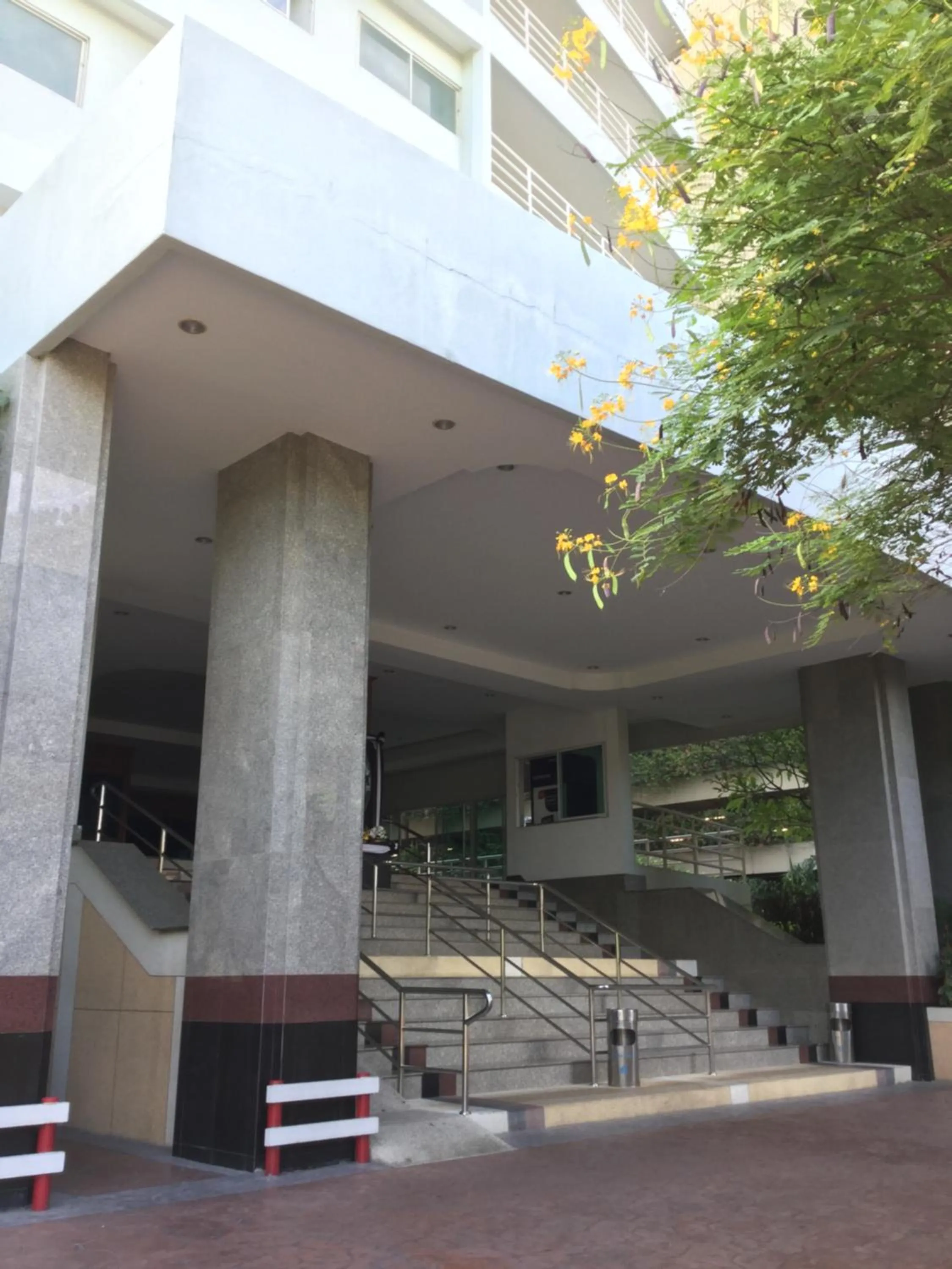 Facade/entrance in View Talay 6 by Pat 42