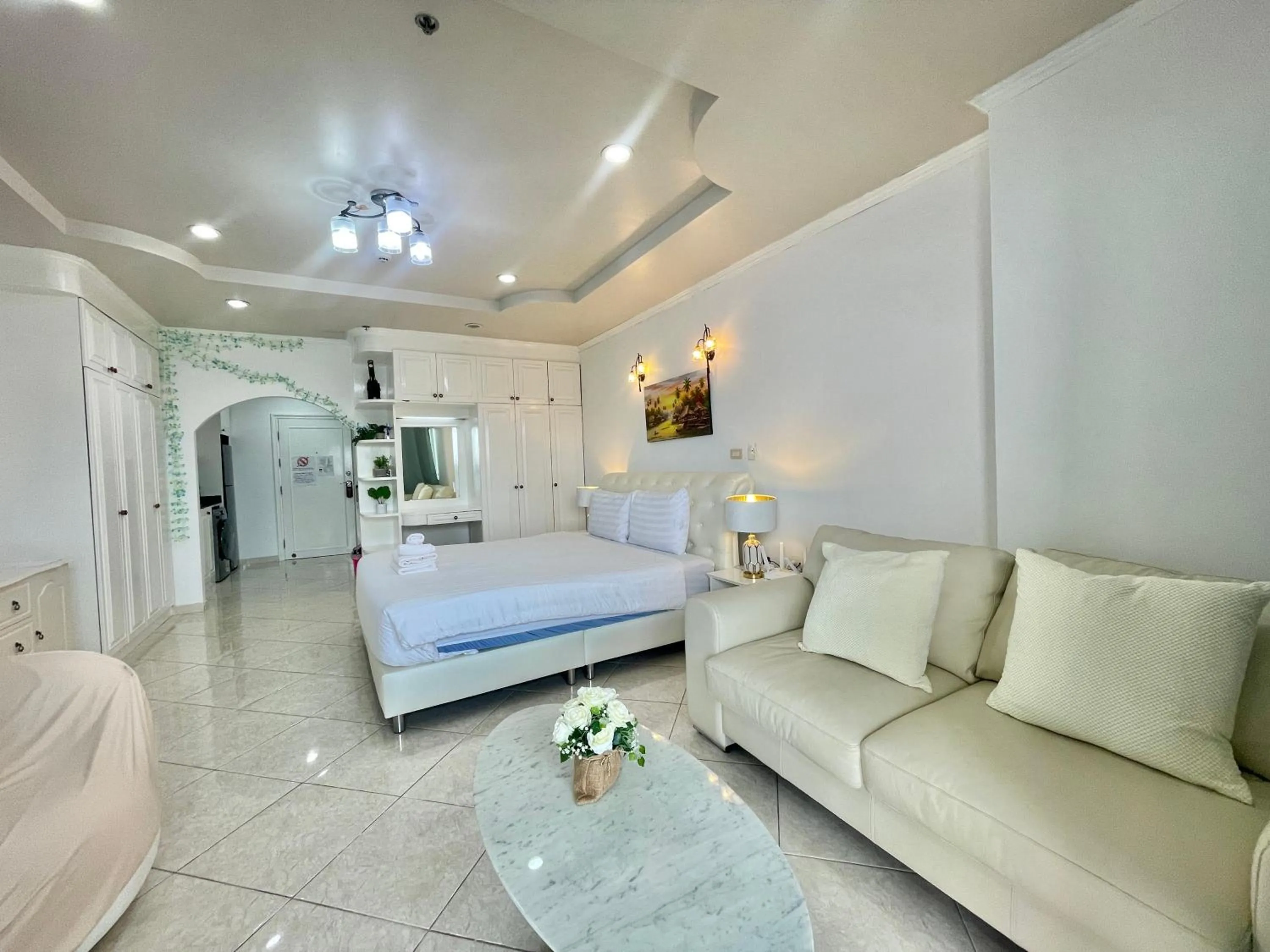 Bed in View Talay 6 by Pat 42