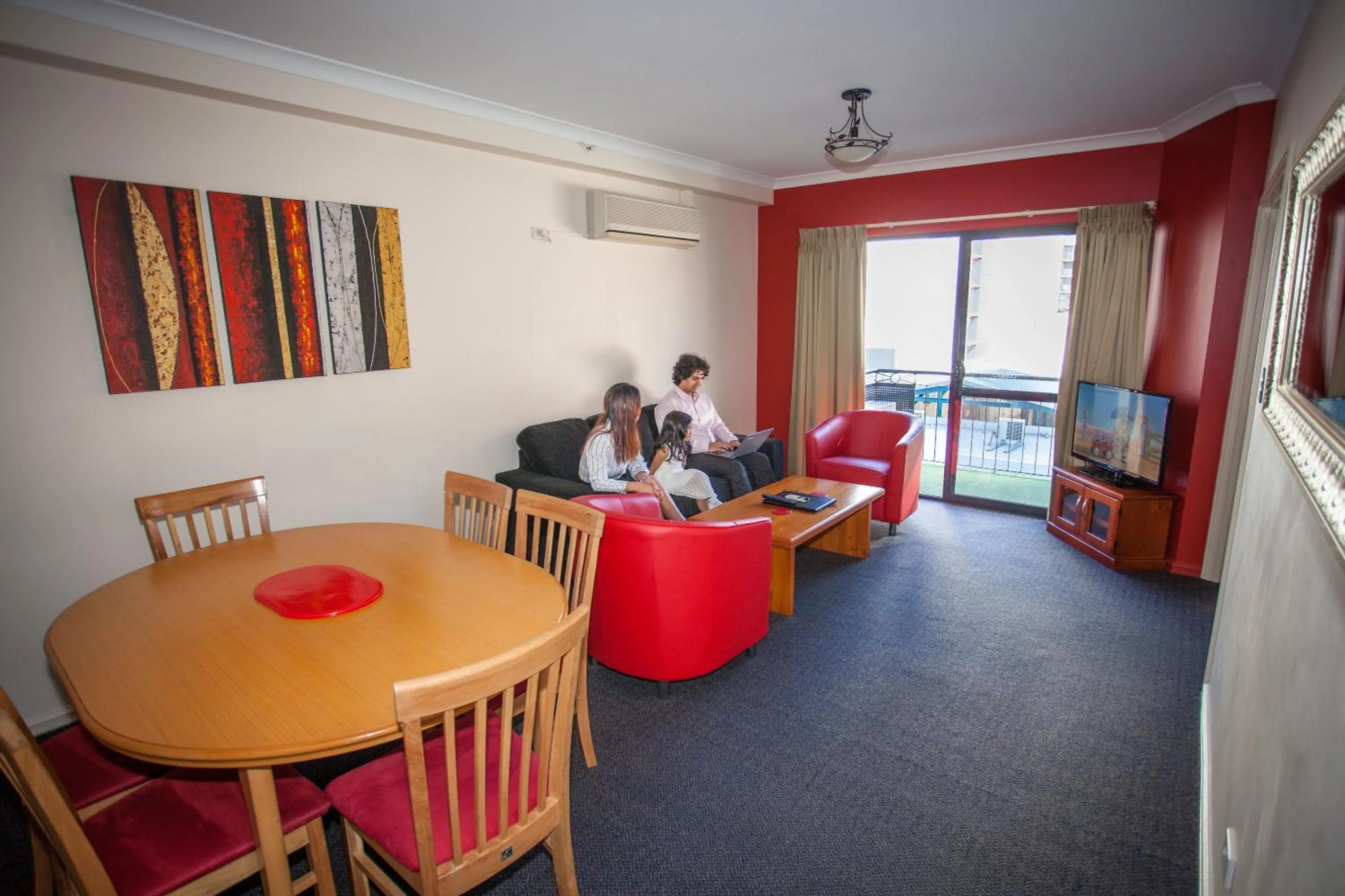 Dining Area in Starwest Apartments Alderney On Hay