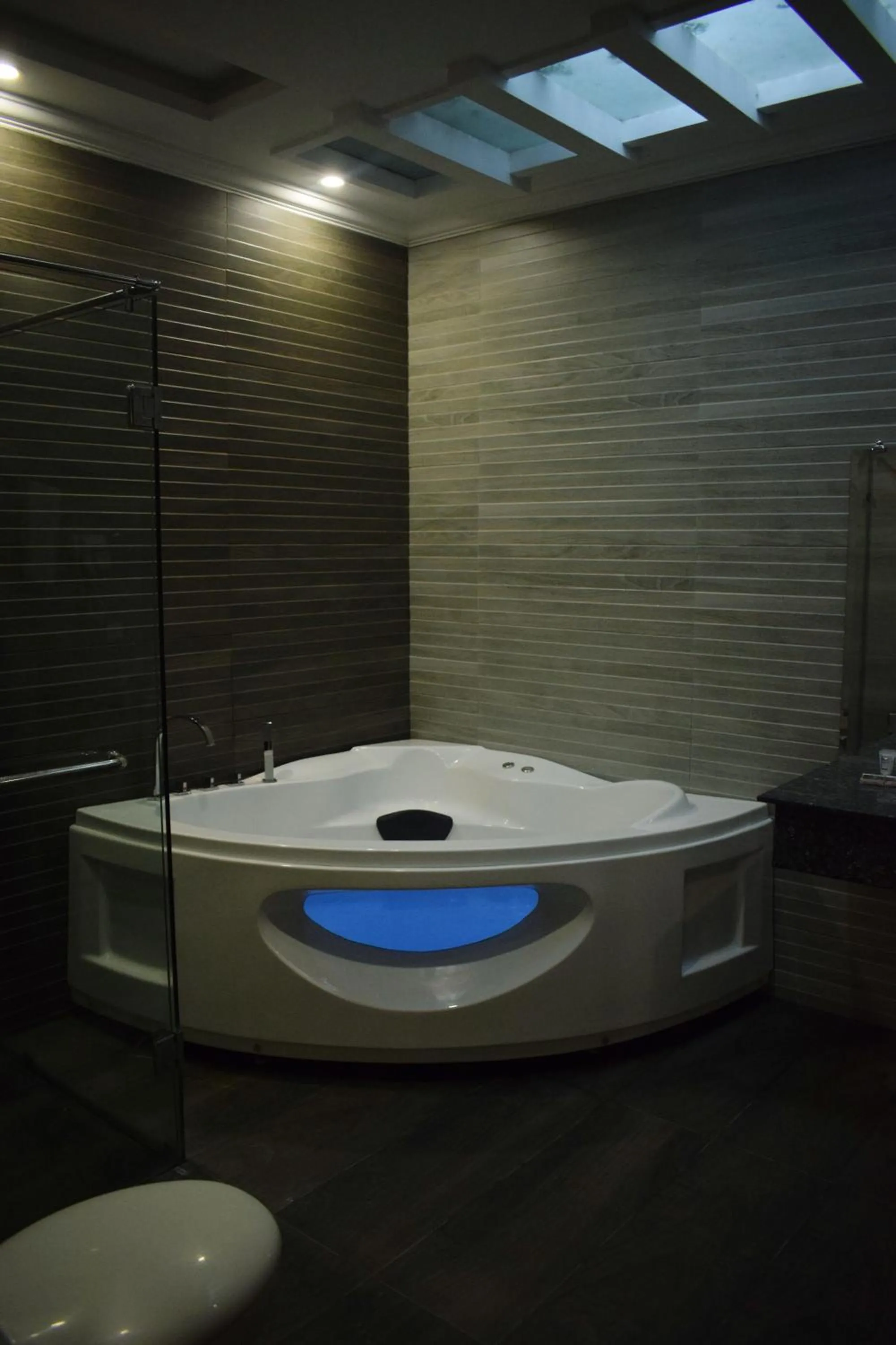 Bathroom in Grand Millennium Hotel