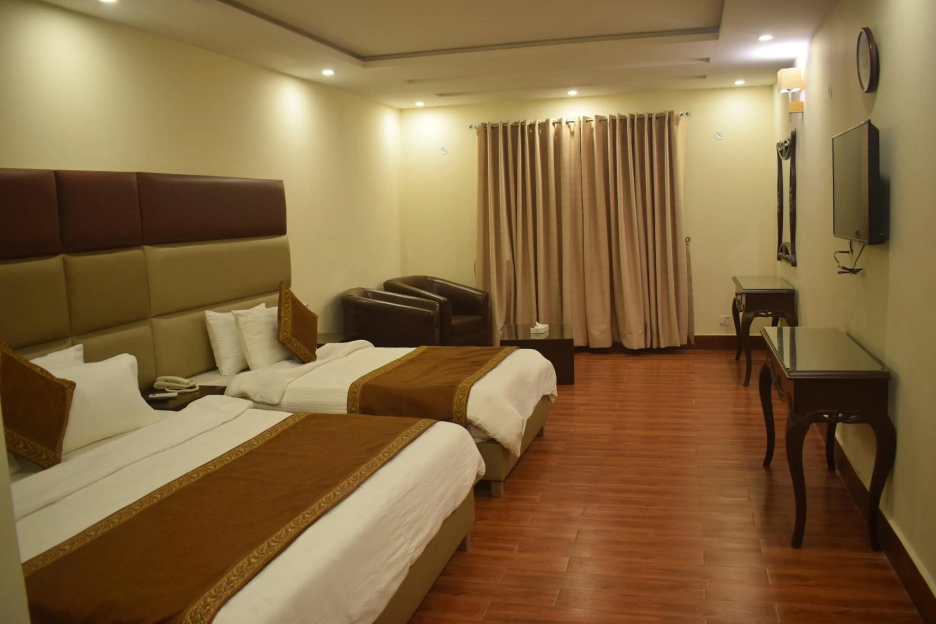 TV and multimedia, Bed in Grand Millennium Hotel