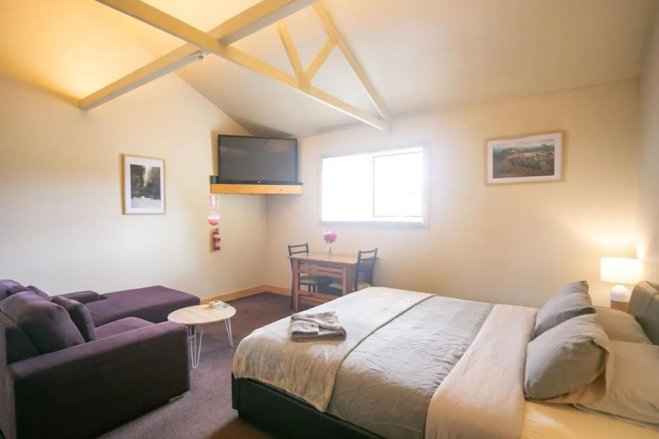 Living room, Bed in 3 Hills at The Good Place