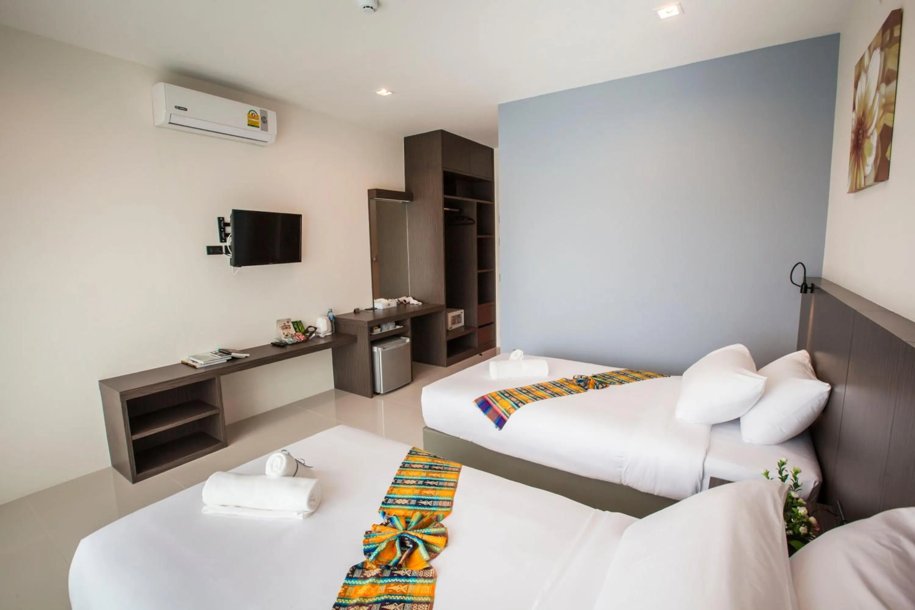 Bedroom, Bed in The Elysium Residence - SHA Extra Plus