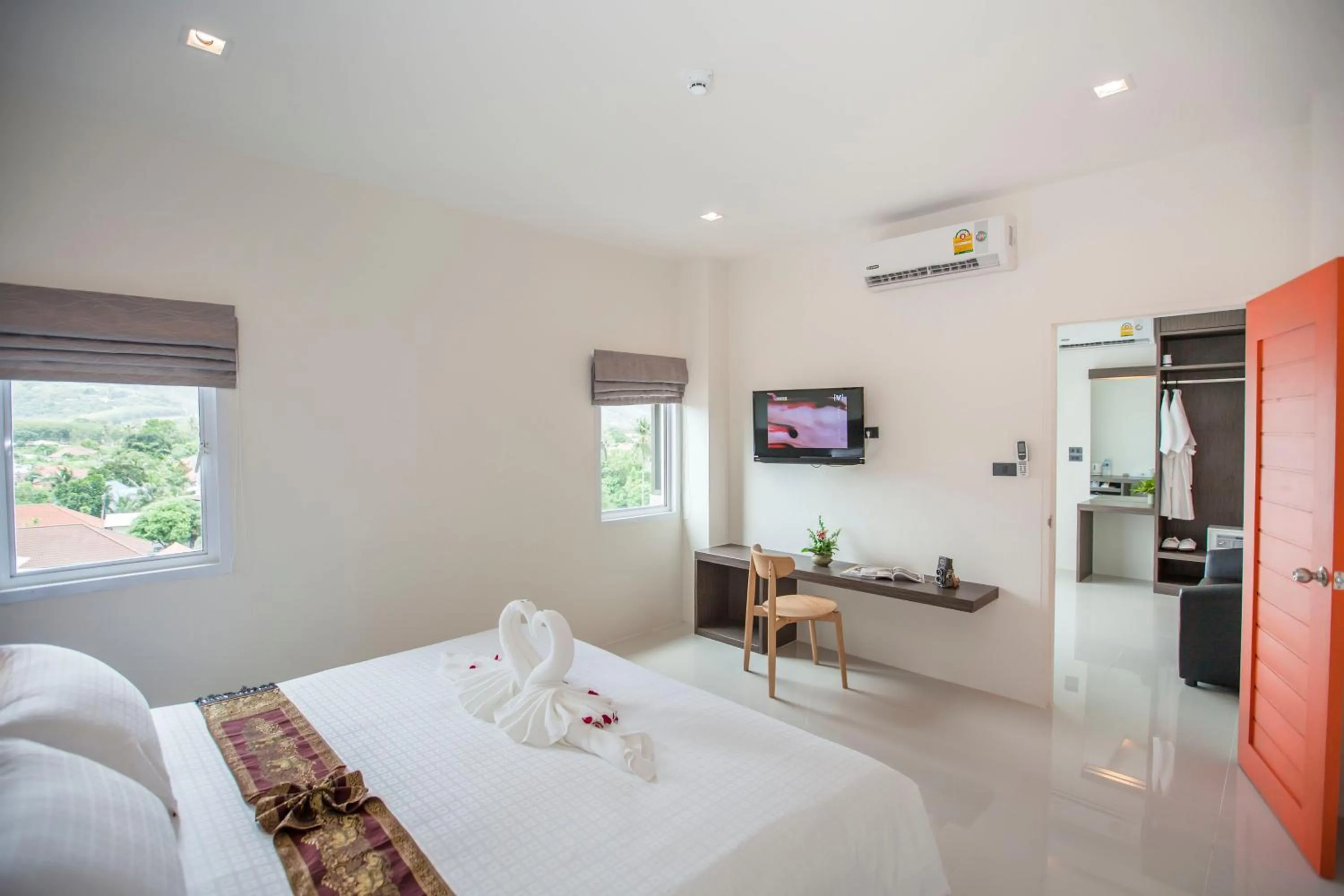 Bedroom, Bed in The Elysium Residence - SHA Extra Plus